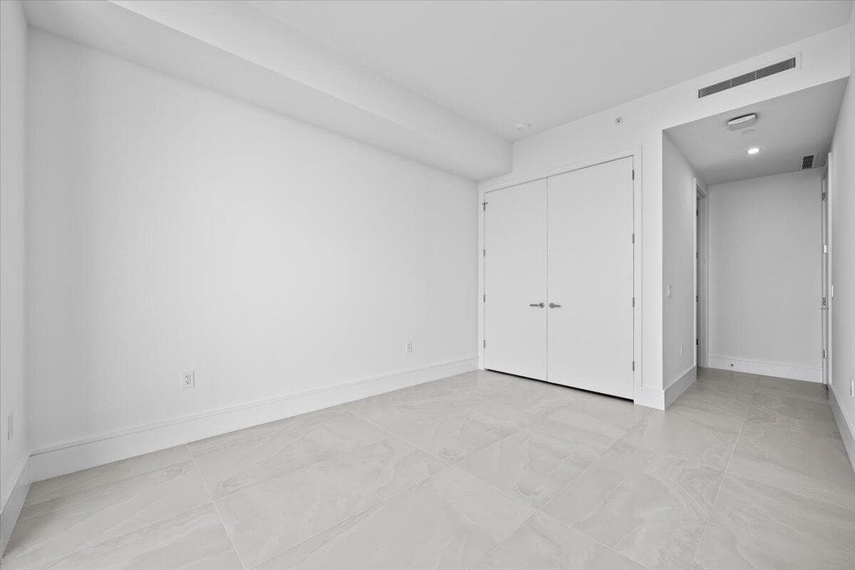 220 Lake Shore Drive 1706, Lake Park, FL 33403 — photo 23 of 25
