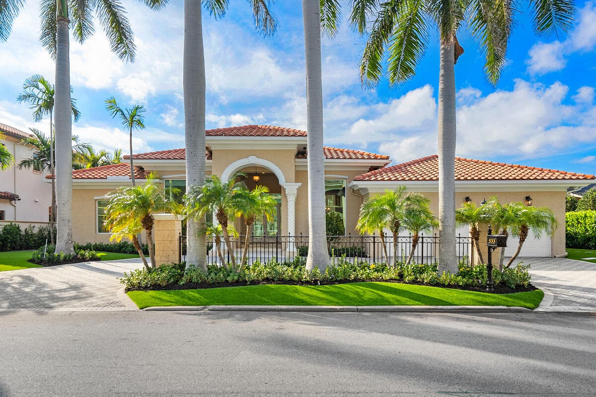 533 E Alexander Palm Road, Boca Raton, FL 33432 — photo 4 of 44