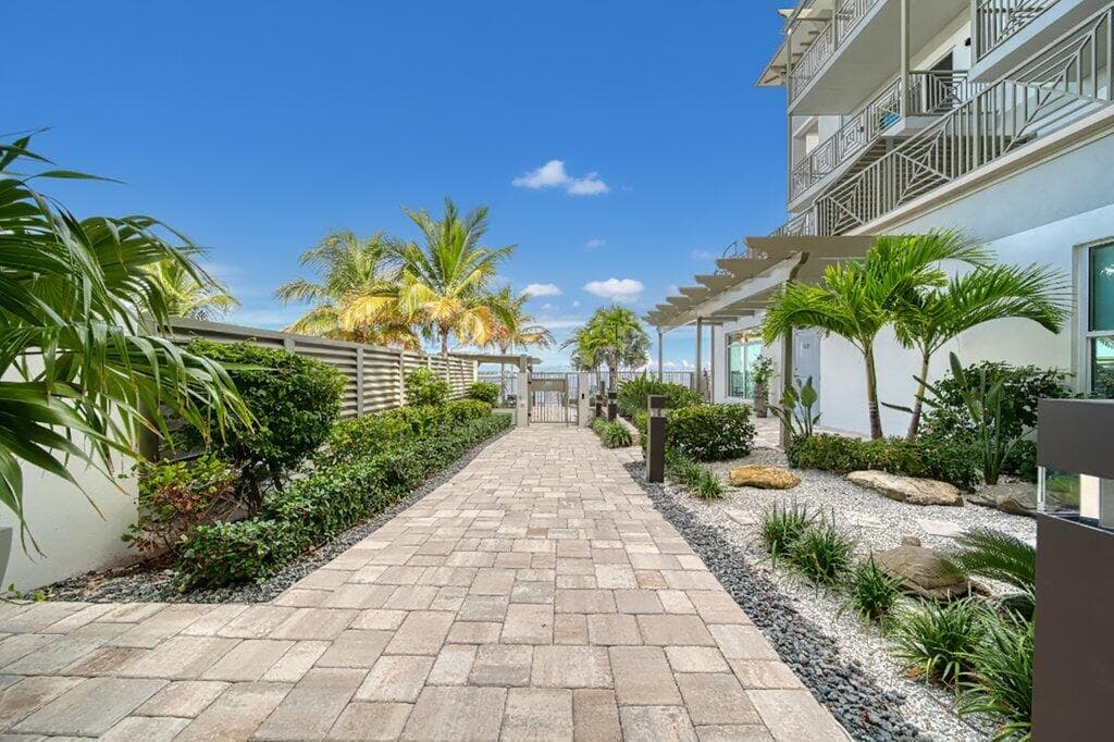 41 SW Seminole Street 310, Stuart, FL 34994 — photo 46 of 53