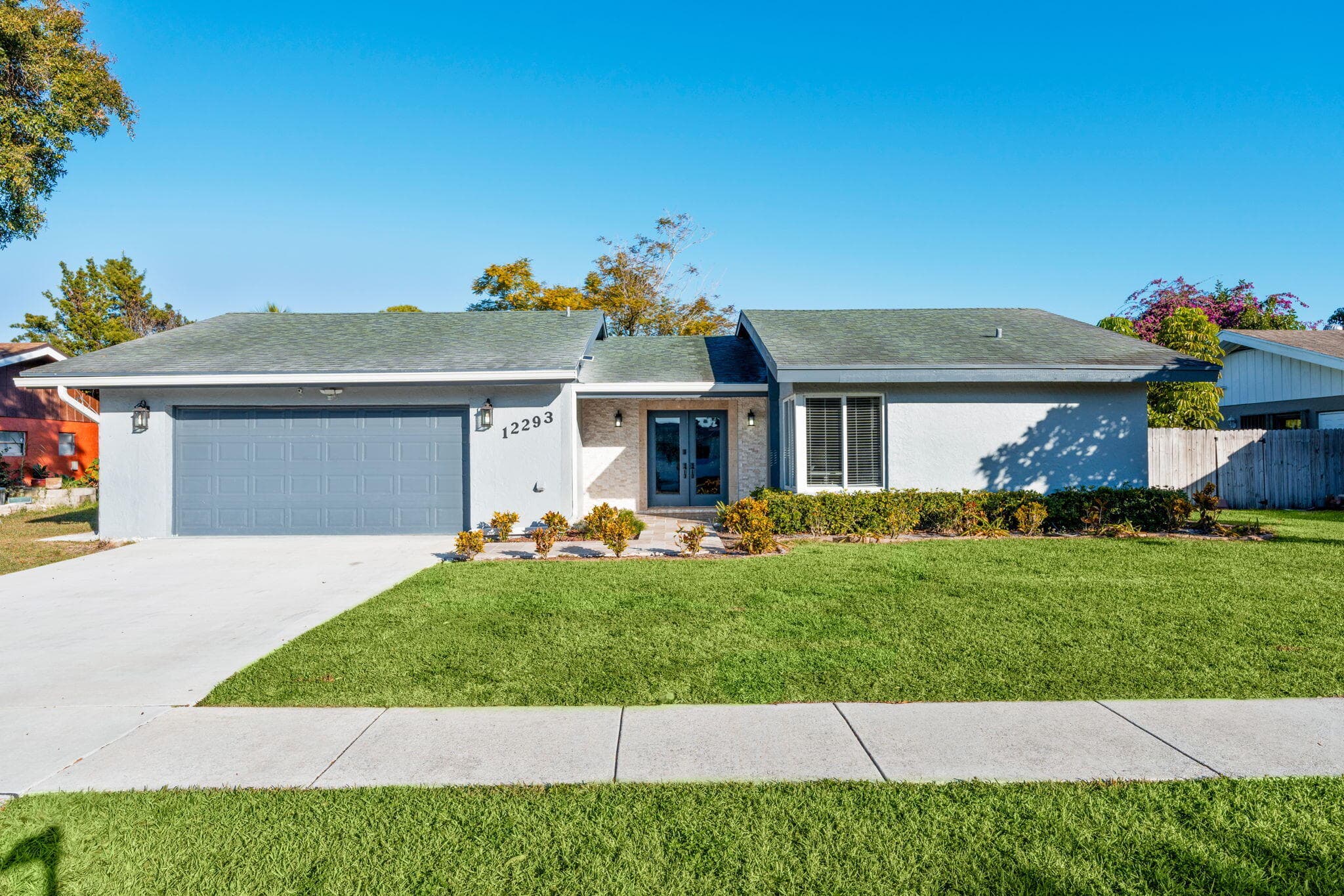 12293 Old Country Road S, Wellington, FL 33414 — photo 1 of 32