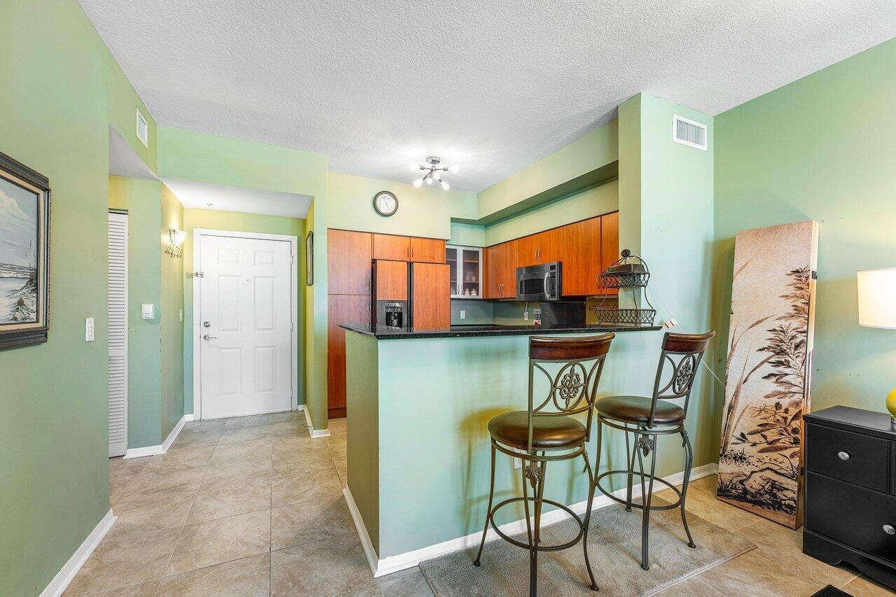 806 E Windward Way 509, Lantana, FL 33462 — photo 5 of 30