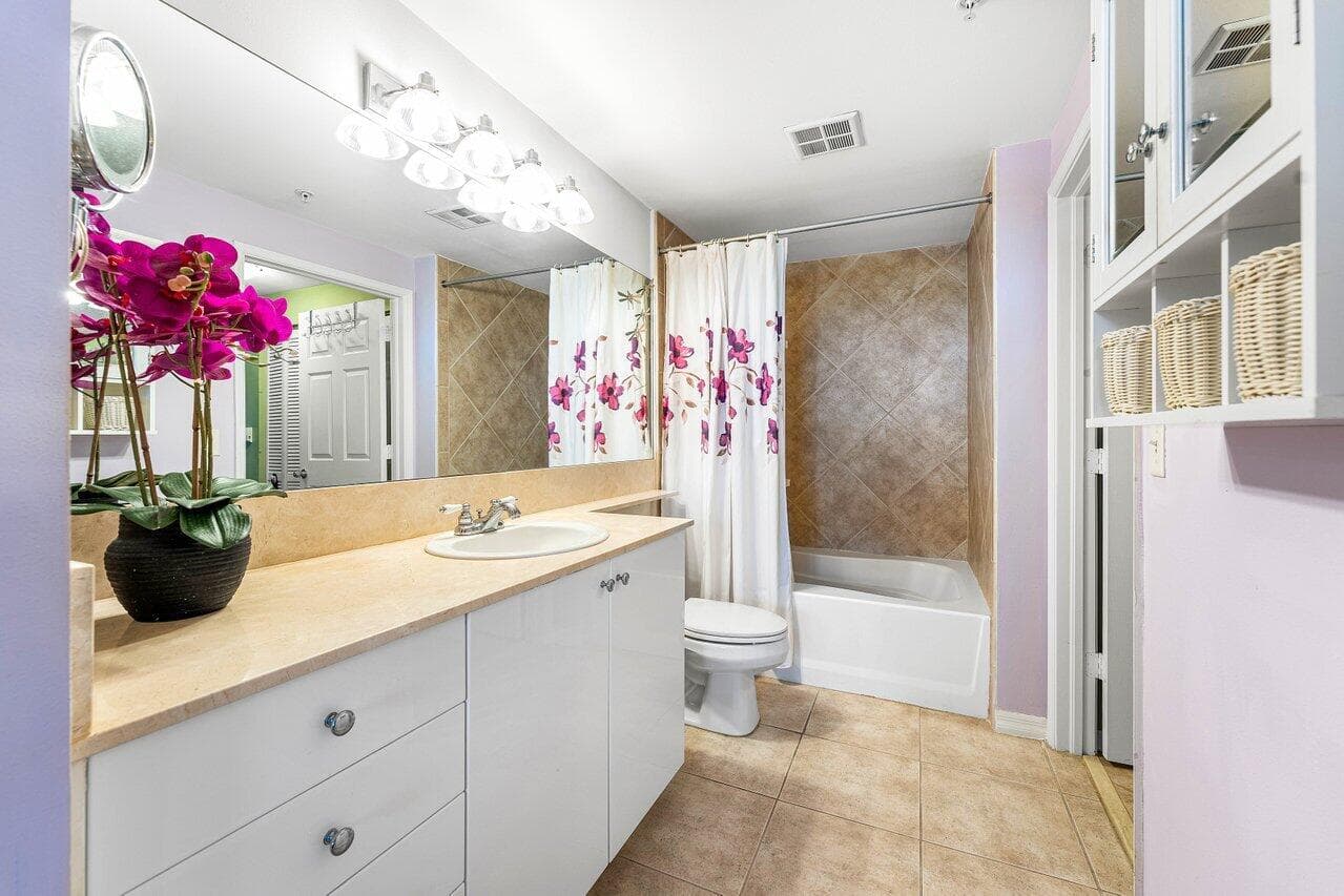 806 E Windward Way 509, Lantana, FL 33462 — photo 12 of 30