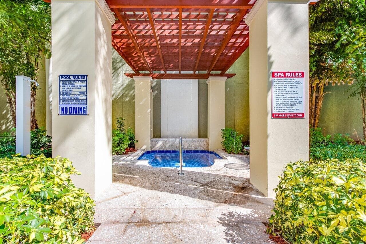 806 E Windward Way 509, Lantana, FL 33462 — photo 20 of 30