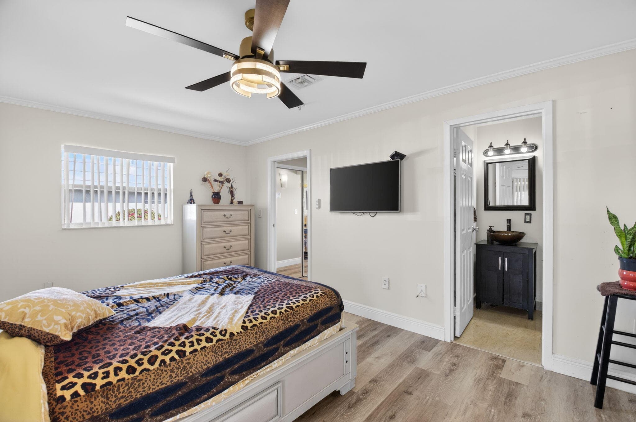 170 Valencia H, Delray Beach, FL 33446 — photo 12 of 36