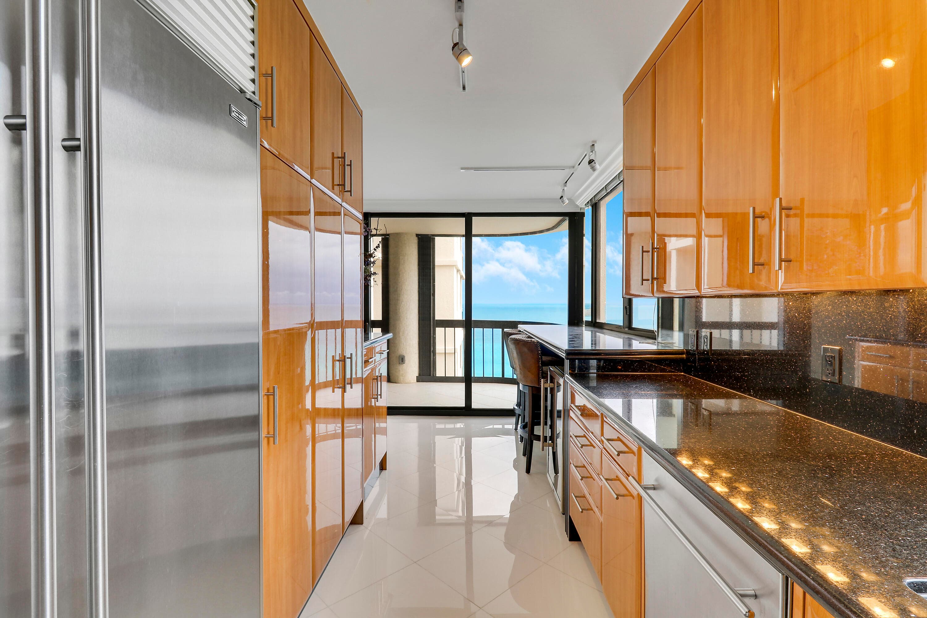 5380 N Ocean Drive 20b, Singer Island, FL 33404 — photo 8 of 32