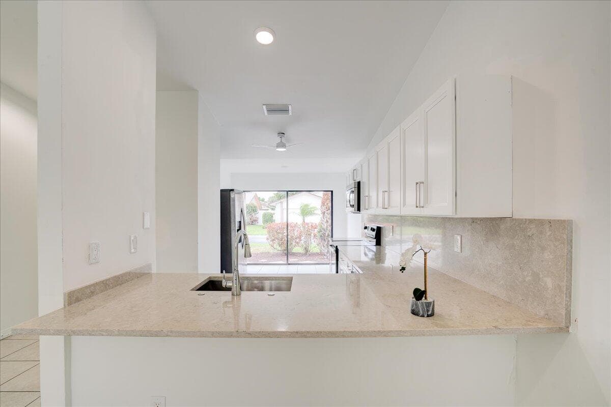 3 Fawlkland Circle, Boynton Beach, FL 33426 — photo 11 of 12