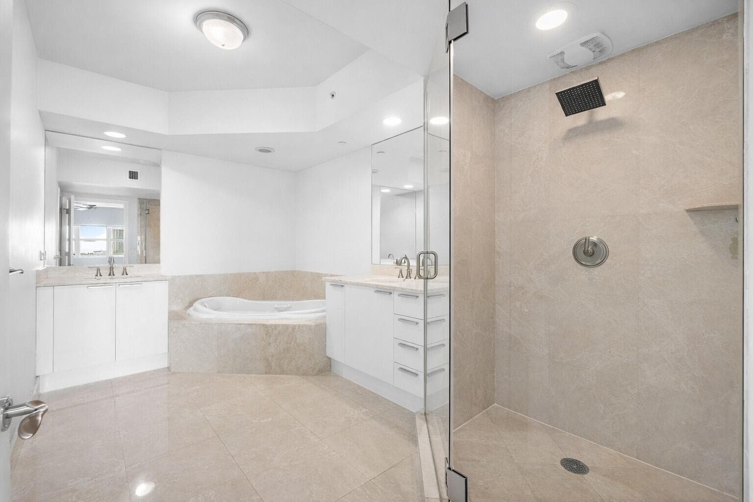 2640 Lake Shore Drive 614, Riviera Beach, FL 33404 — photo 24 of 63