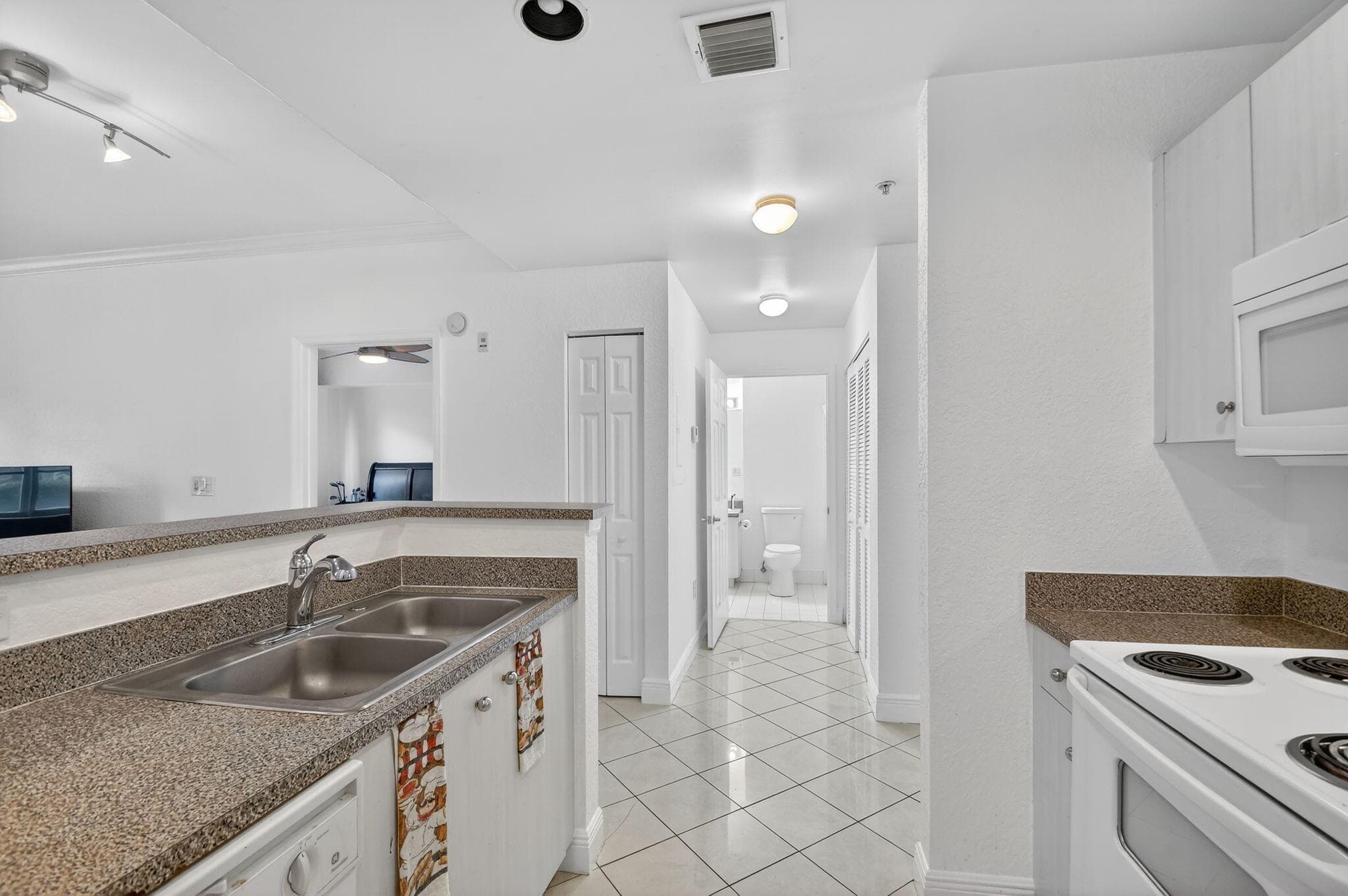1805 N Flagler Drive 115, West Palm Beach, FL 33407 — photo 7 of 42
