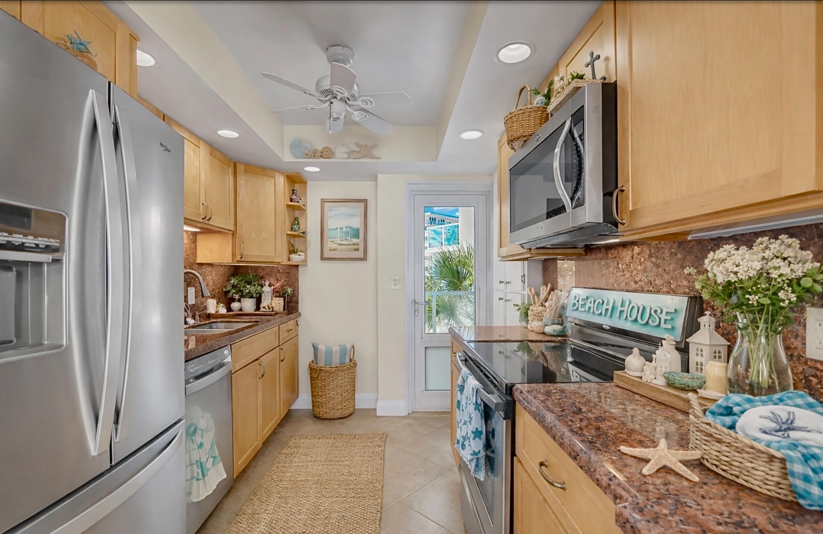 1057 Hillsboro Mile 411, Hillsboro Beach, FL 33062 — photo 6 of 35