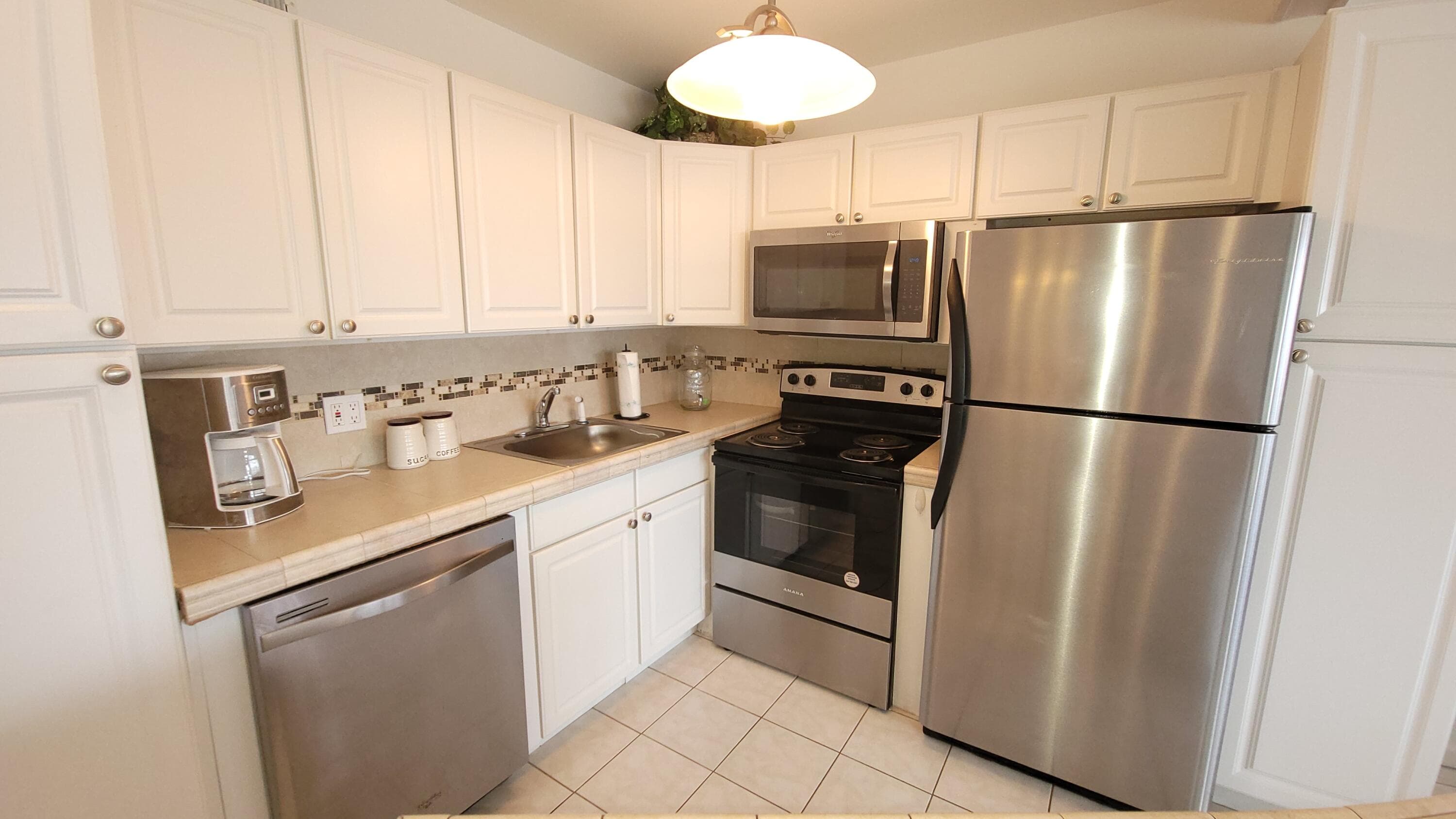 405 Southampton A, West Palm Beach, FL 33417 — photo 8 of 55