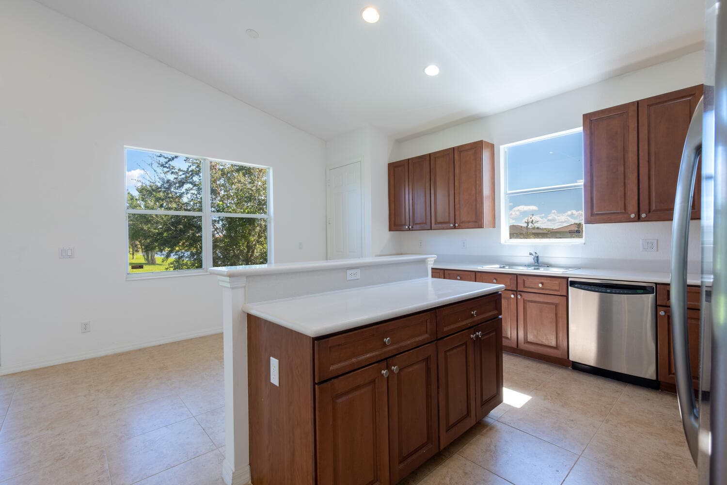 754 Aberfoyle Avenue, Fort Pierce, FL 34947 — photo 4 of 19