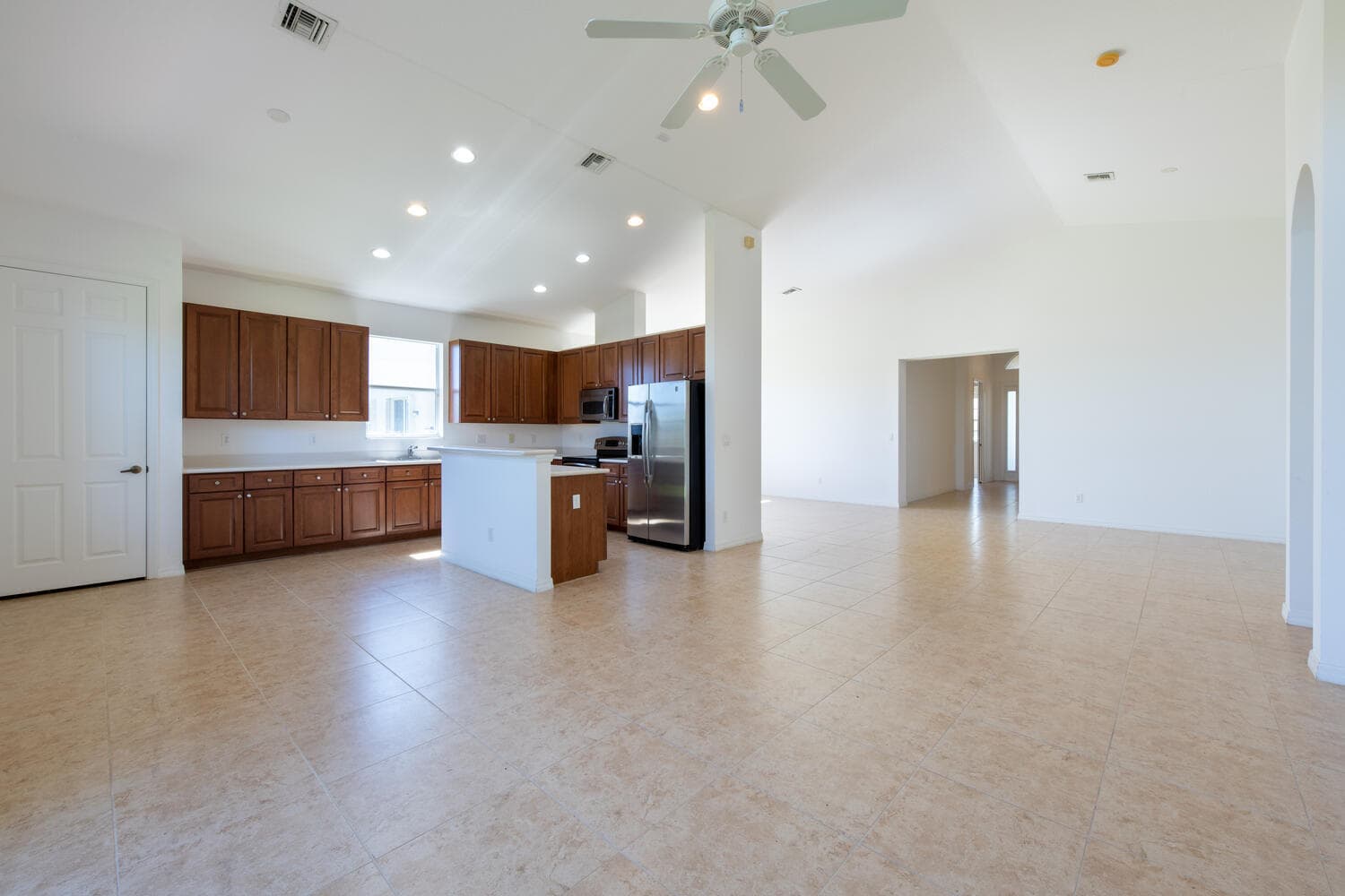 754 Aberfoyle Avenue, Fort Pierce, FL 34947 — photo 5 of 19