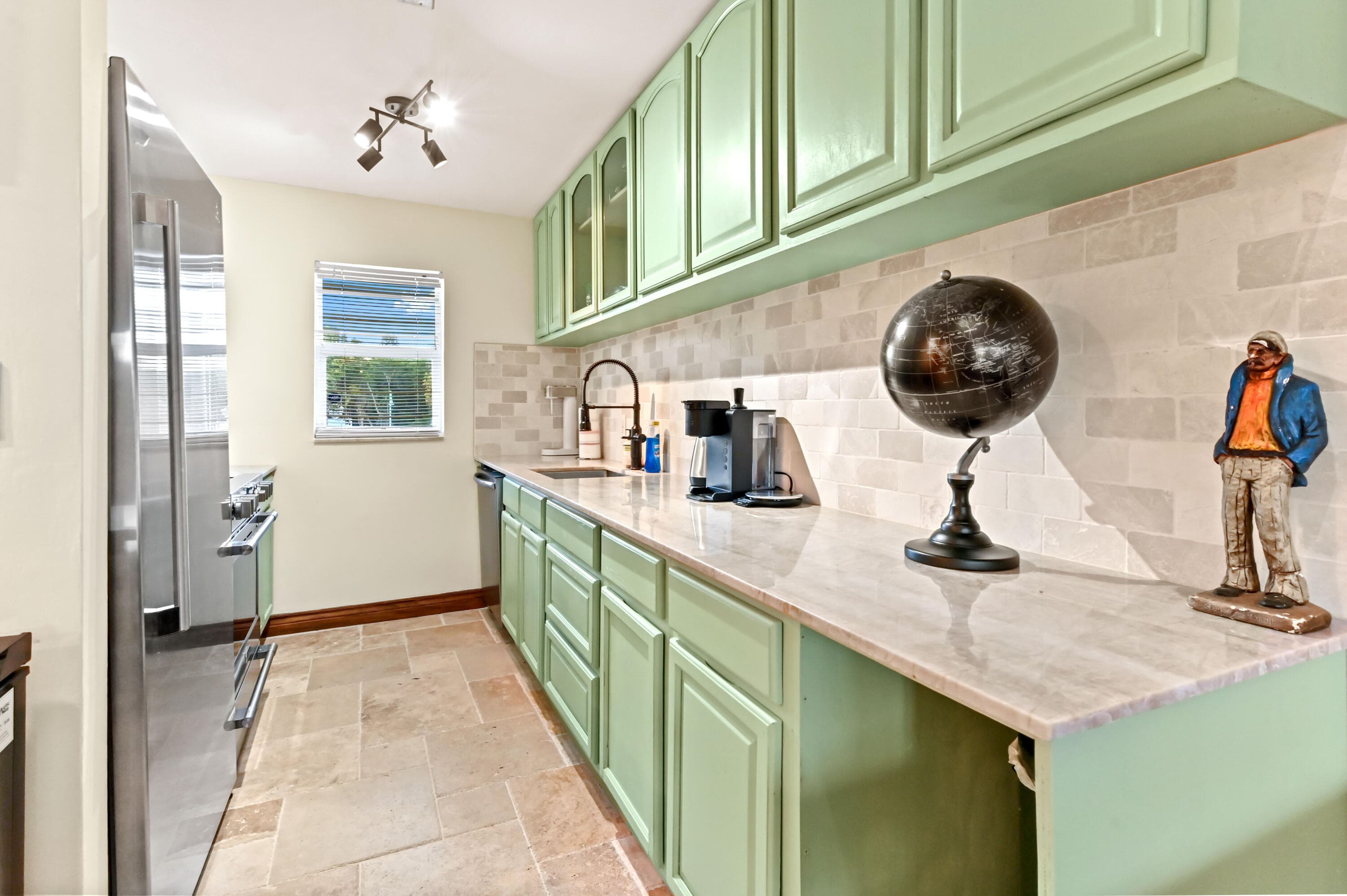 689 NE 6th Court 2090, Boynton Beach, FL 33435 — photo 8 of 36
