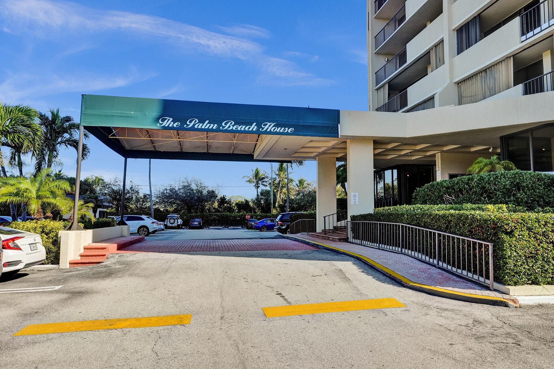 5600 N Flagler Drive 805, West Palm Beach, FL 33407 — photo 2 of 37