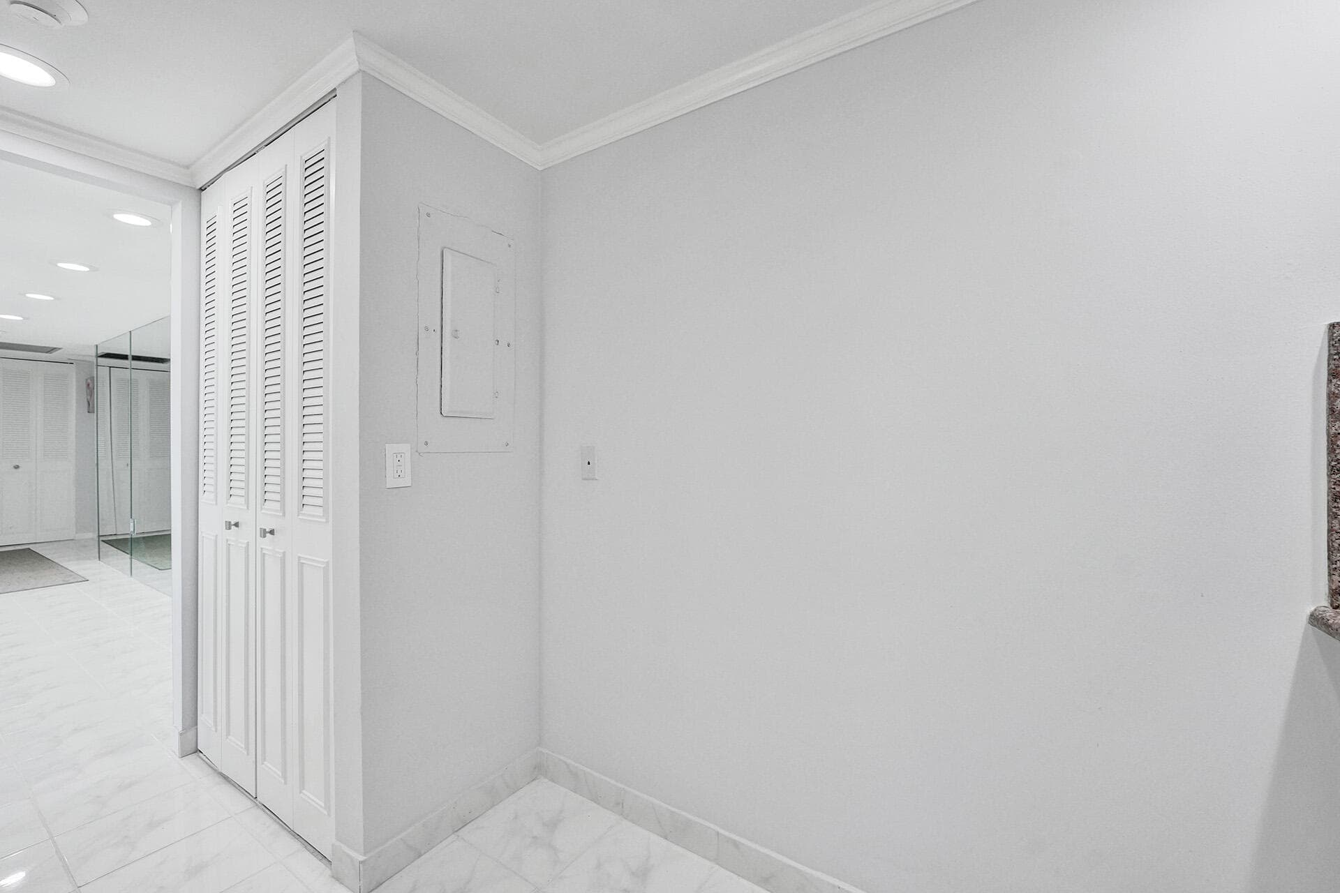 5600 N Flagler Drive 805, West Palm Beach, FL 33407 — photo 5 of 37