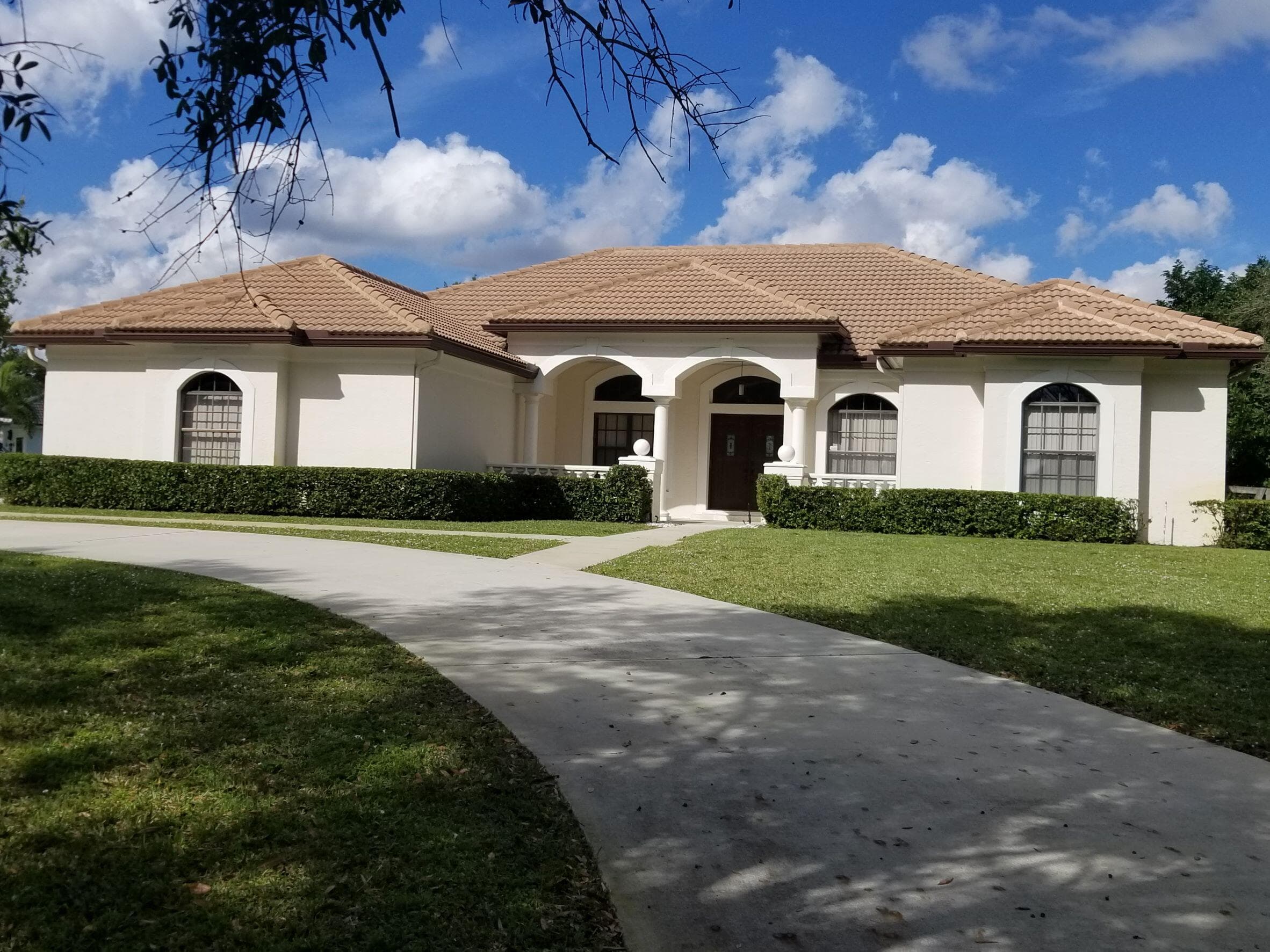 8709 Man O War Road, Palm Beach Gardens, FL 33418 — photo 1 of 27