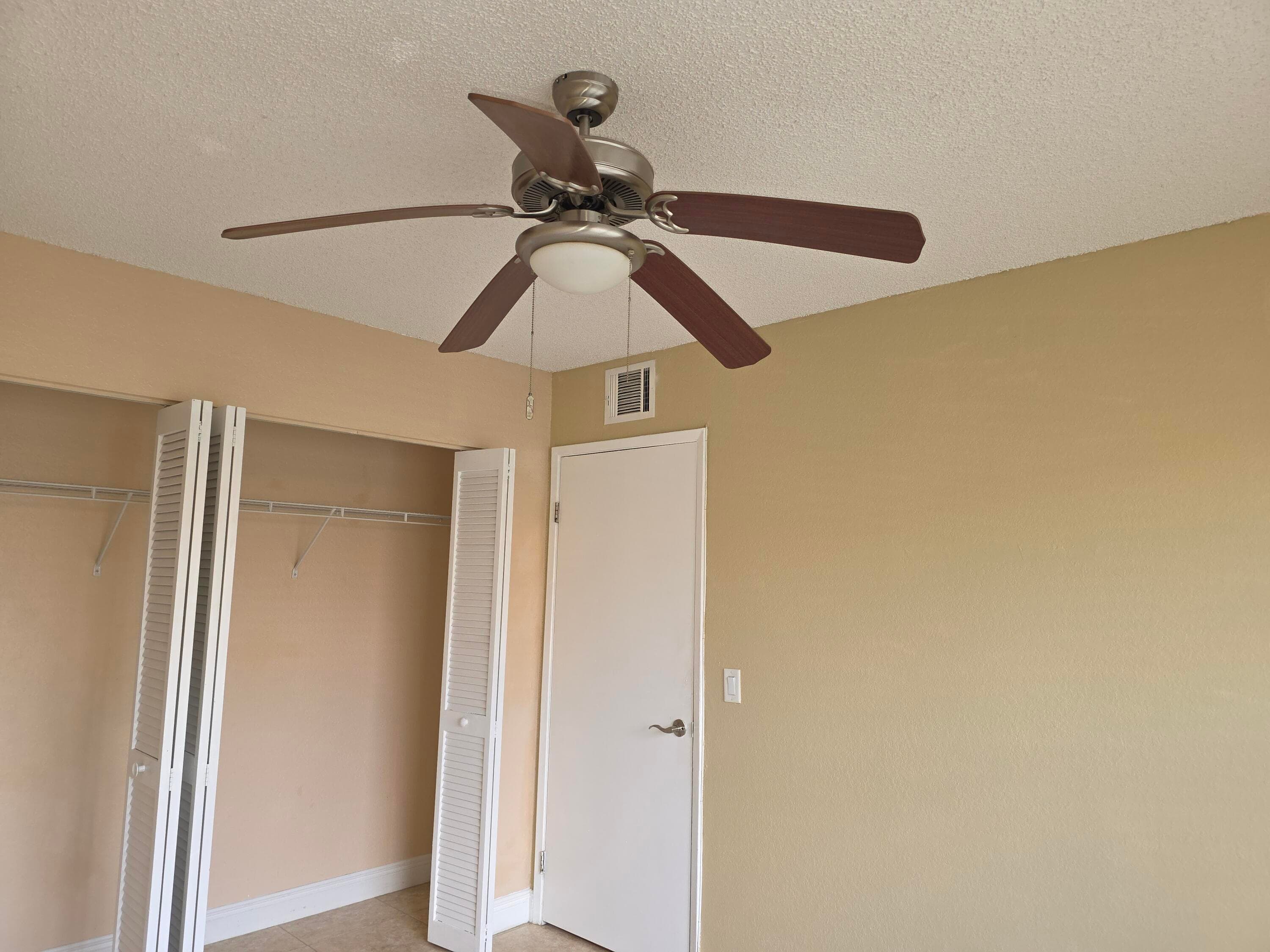 1542 Lake Crystal Drive H, West Palm Beach, FL 33411 — photo 12 of 37