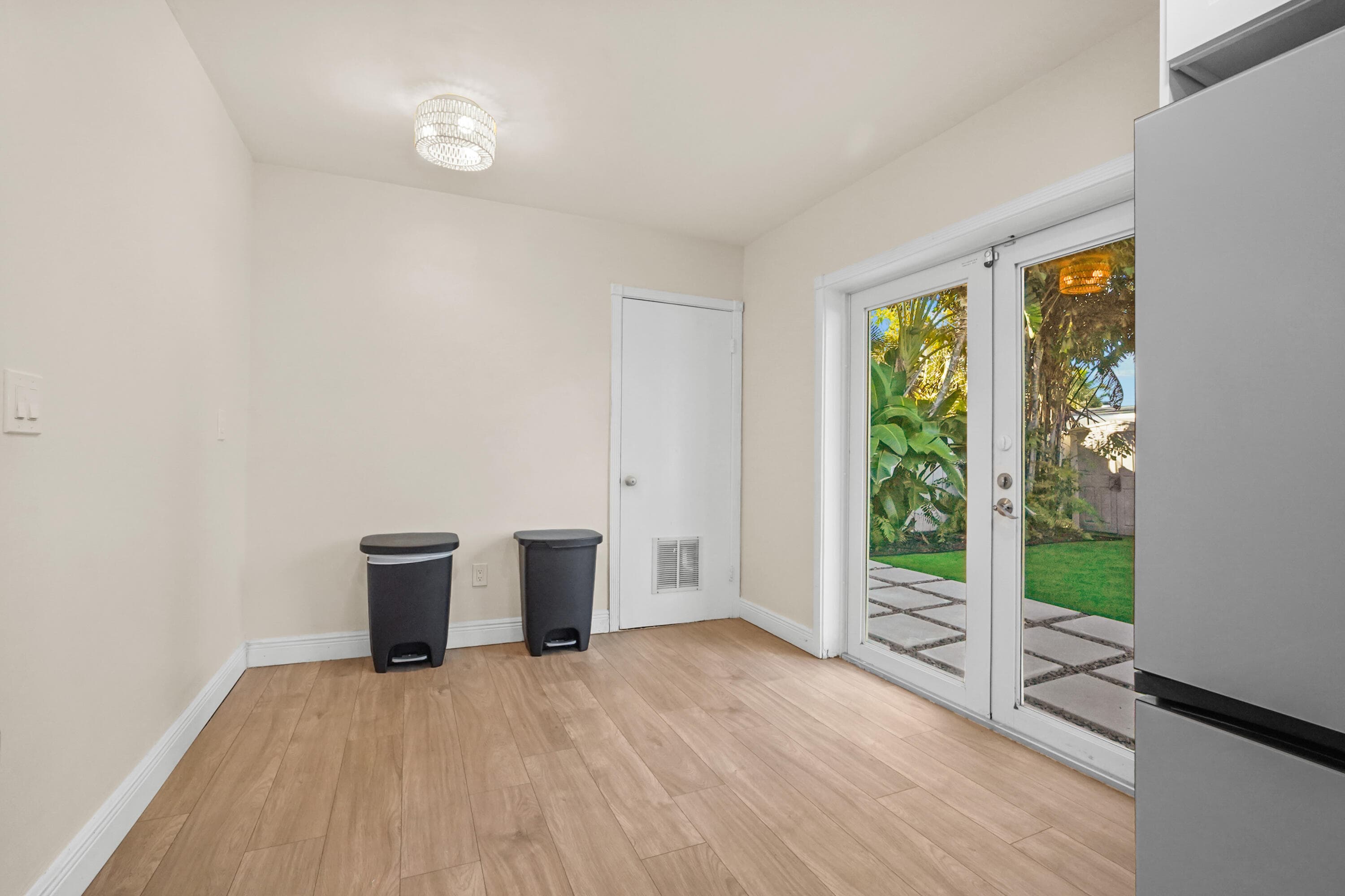 1401 NE 14th Street, Fort Lauderdale, FL 33304 — photo 9 of 36
