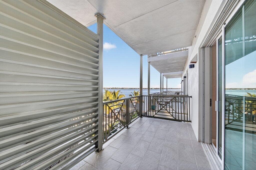 41 SW Seminole Street 304, Stuart, FL 34994 — photo 17 of 28
