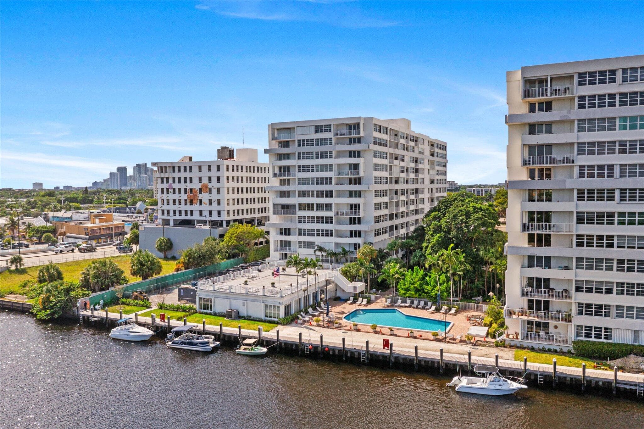 1160 N Federal Highway 221, Fort Lauderdale, FL 33304 — photo 1 of 62