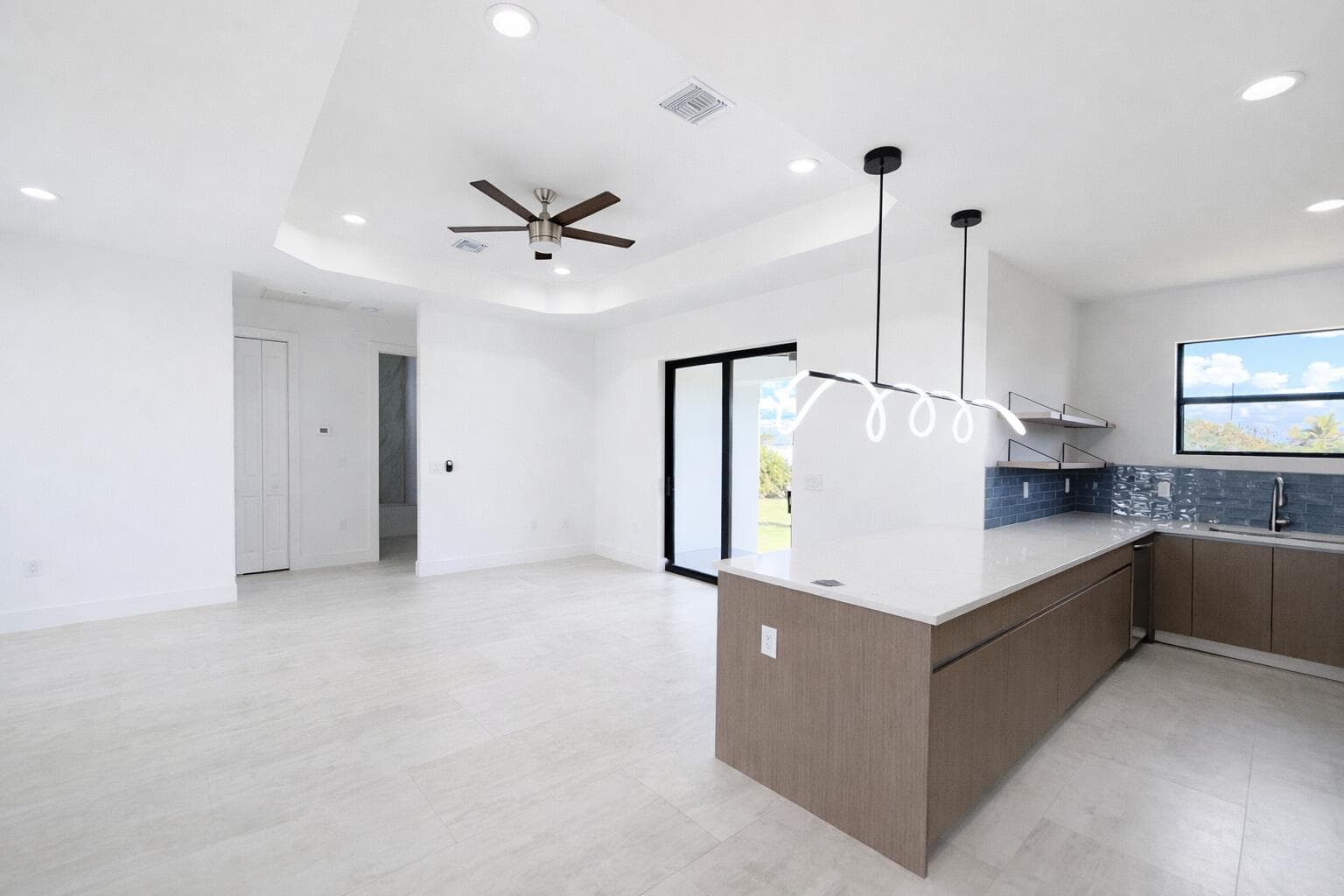 211 NW 25th Avenue, Cape Coral, FL 33993 — photo 5 of 17