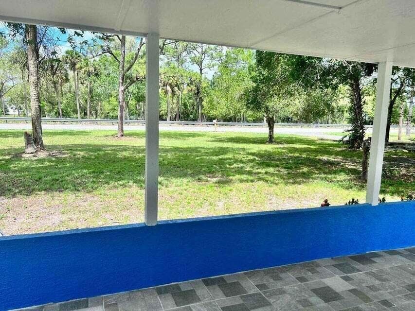 2410 S Brocksmith Road, Fort Pierce, FL 34945 — photo 4 of 65