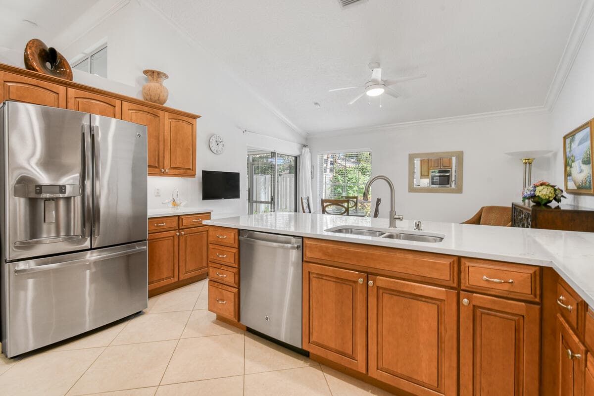 349 Eagleton Golf Drive, Palm Beach Gardens, FL 33418 — photo 15 of 71