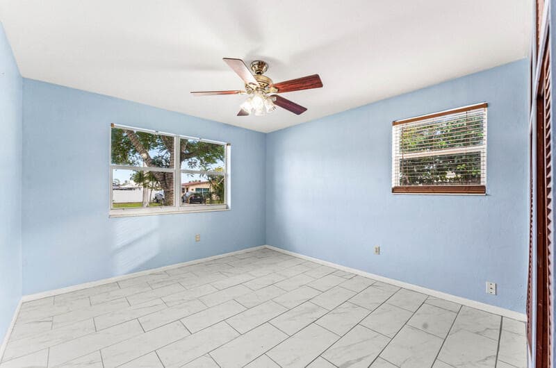 305 Henthorne Drive, Palm Springs, FL 33461 — photo 19 of 25