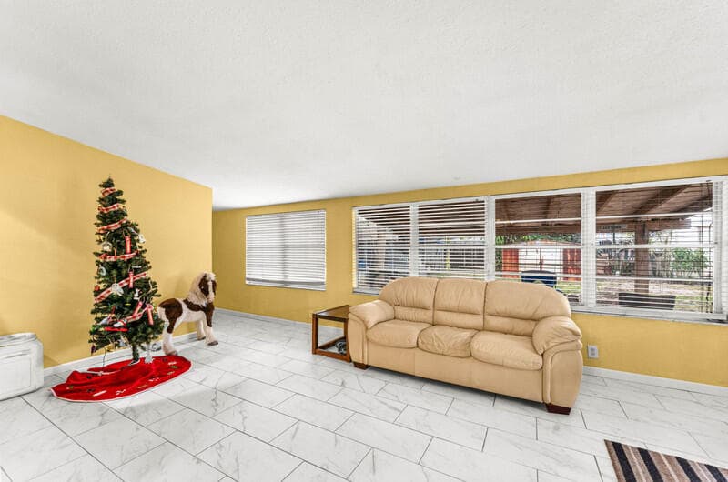 305 Henthorne Drive, Palm Springs, FL 33461 — photo 8 of 25