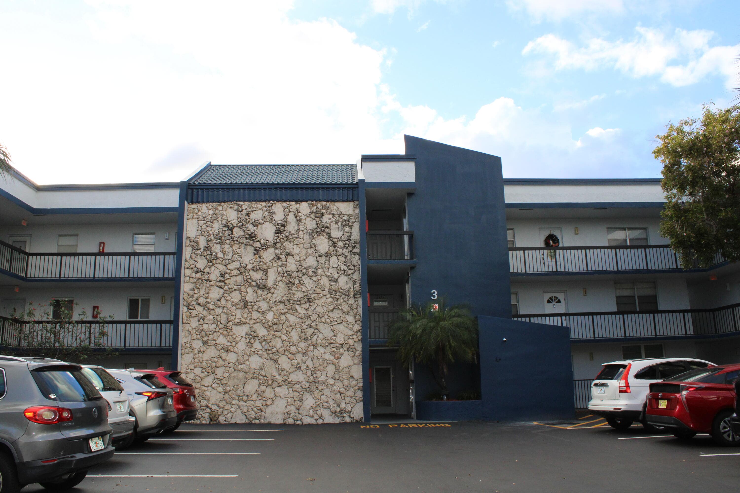 3200 Holiday Springs Boulevard 105, Margate, FL 33063 — photo 1 of 17