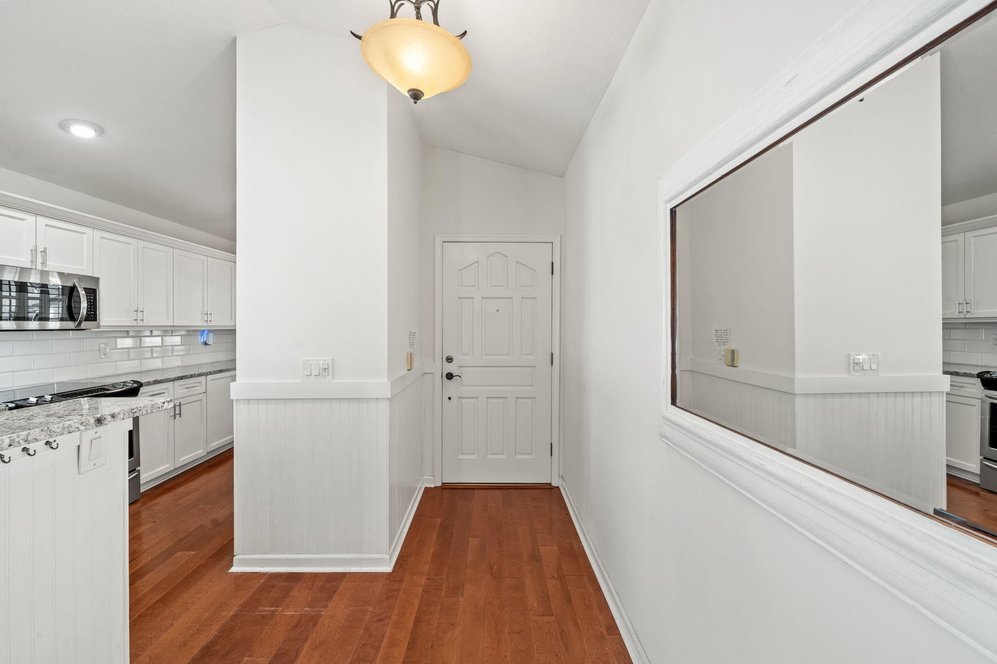 28 Governors Court, Palm Beach Gardens, FL 33418 — photo 12 of 33