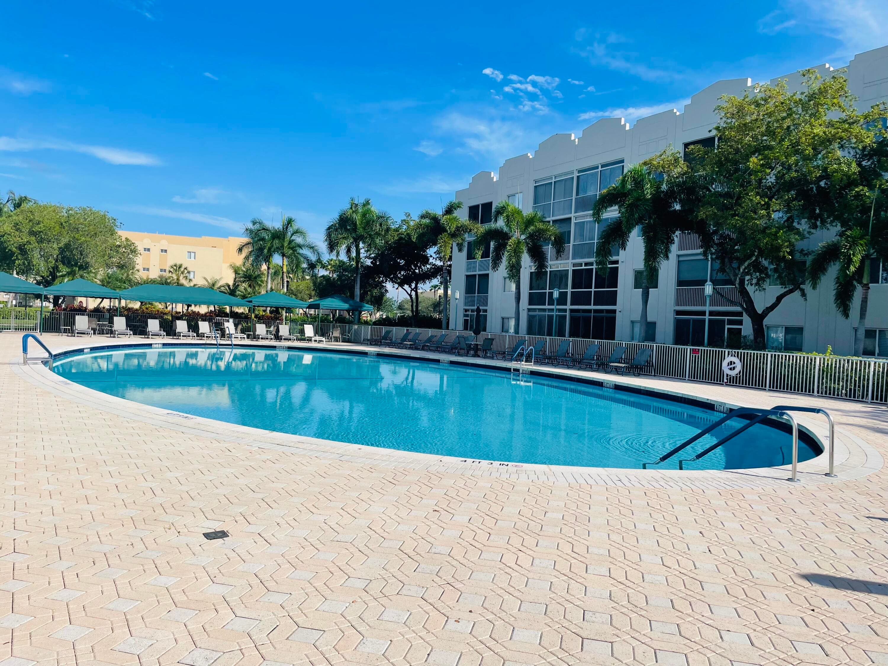 7715 Southampton Terrace 405, Tamarac, FL 33321 — photo 38 of 45