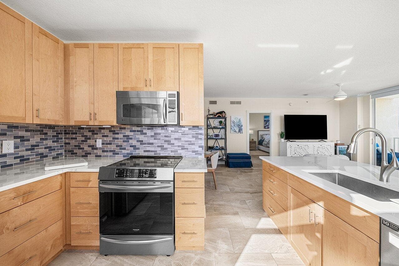 625 Casa Loma Boulevard 602, Boynton Beach, FL 33435 — photo 32 of 88