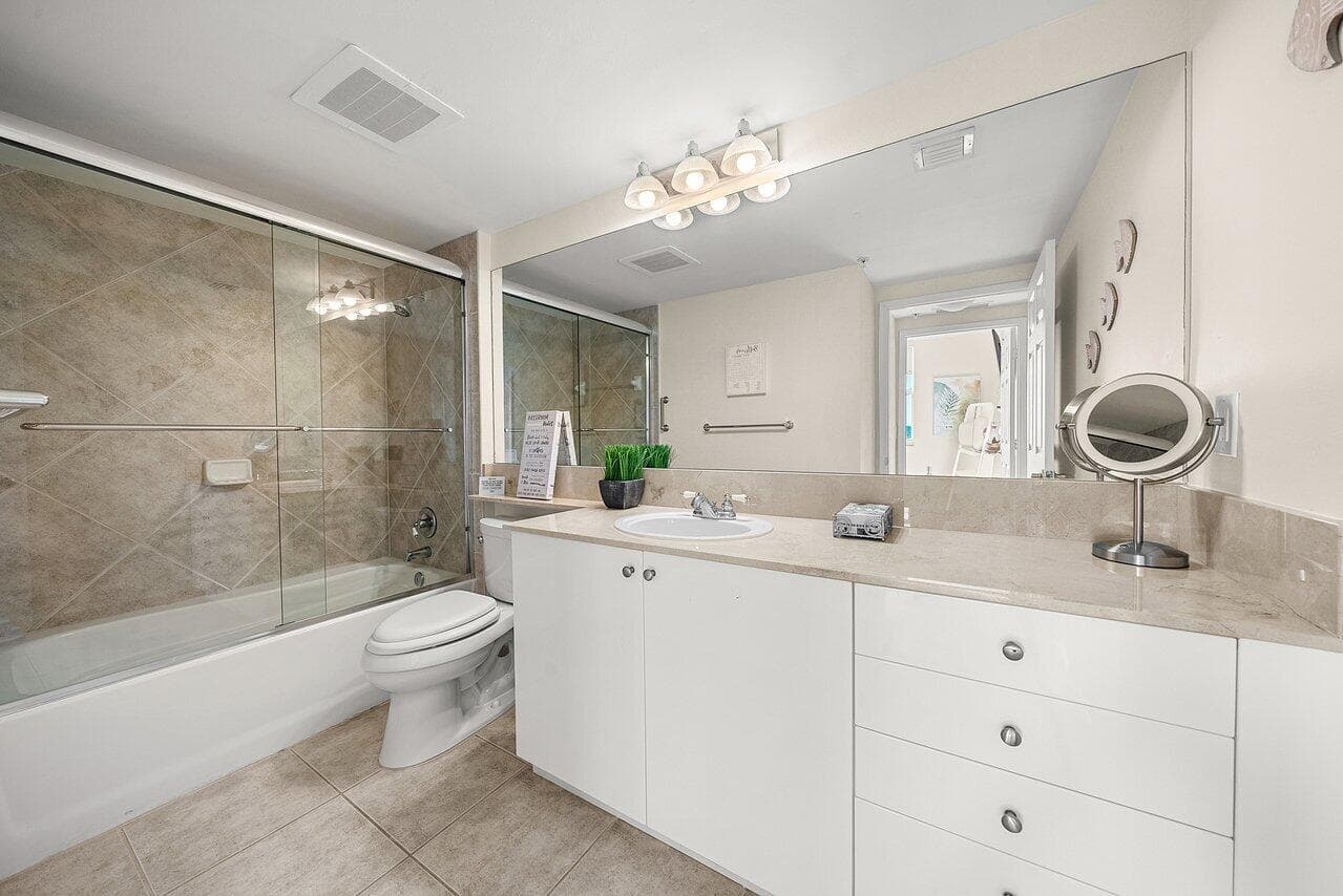 625 Casa Loma Boulevard 602, Boynton Beach, FL 33435 — photo 53 of 88