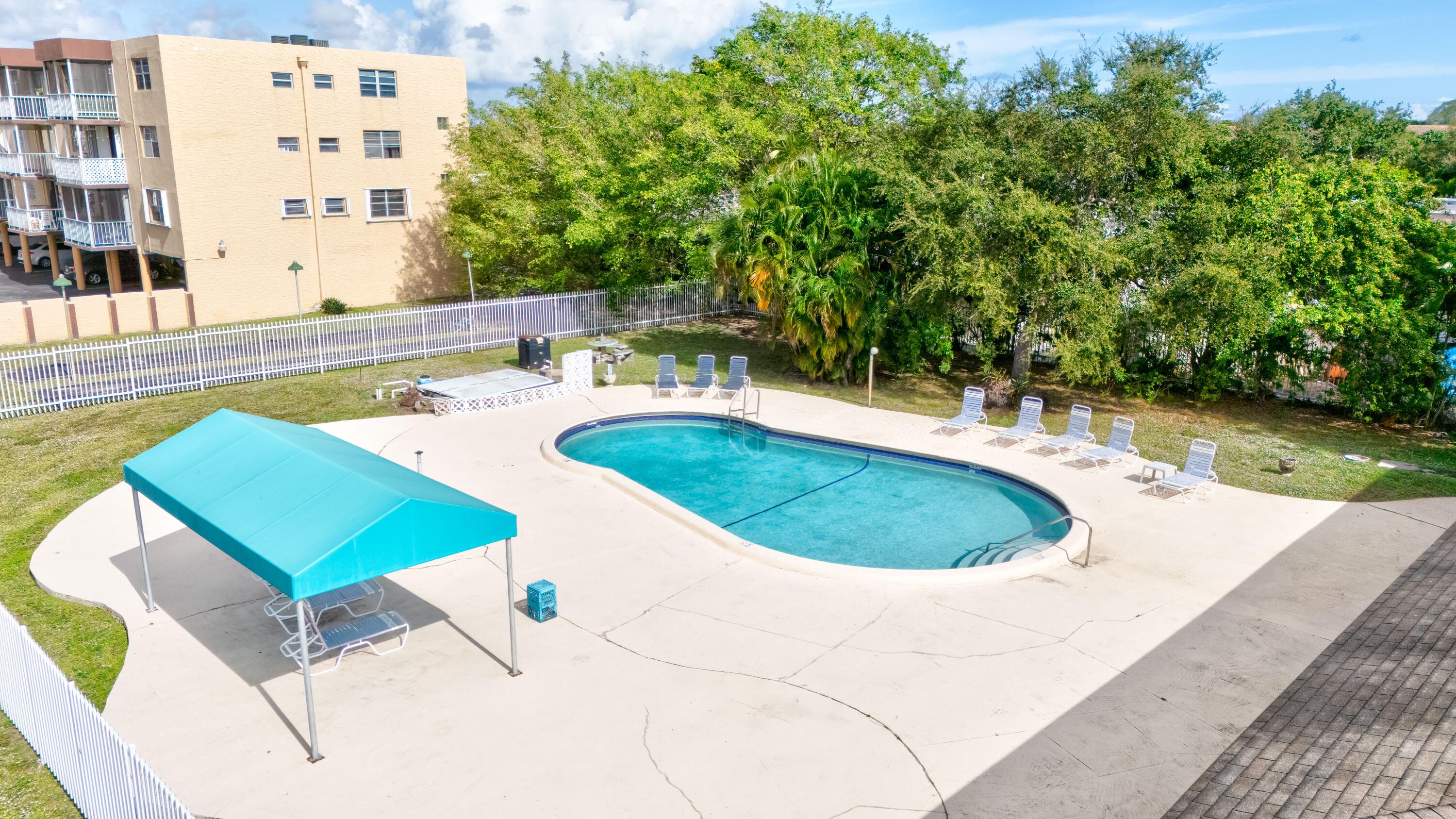 1400 Tallwood Avenue 206, Hollywood, FL 33021 — photo 31 of 36