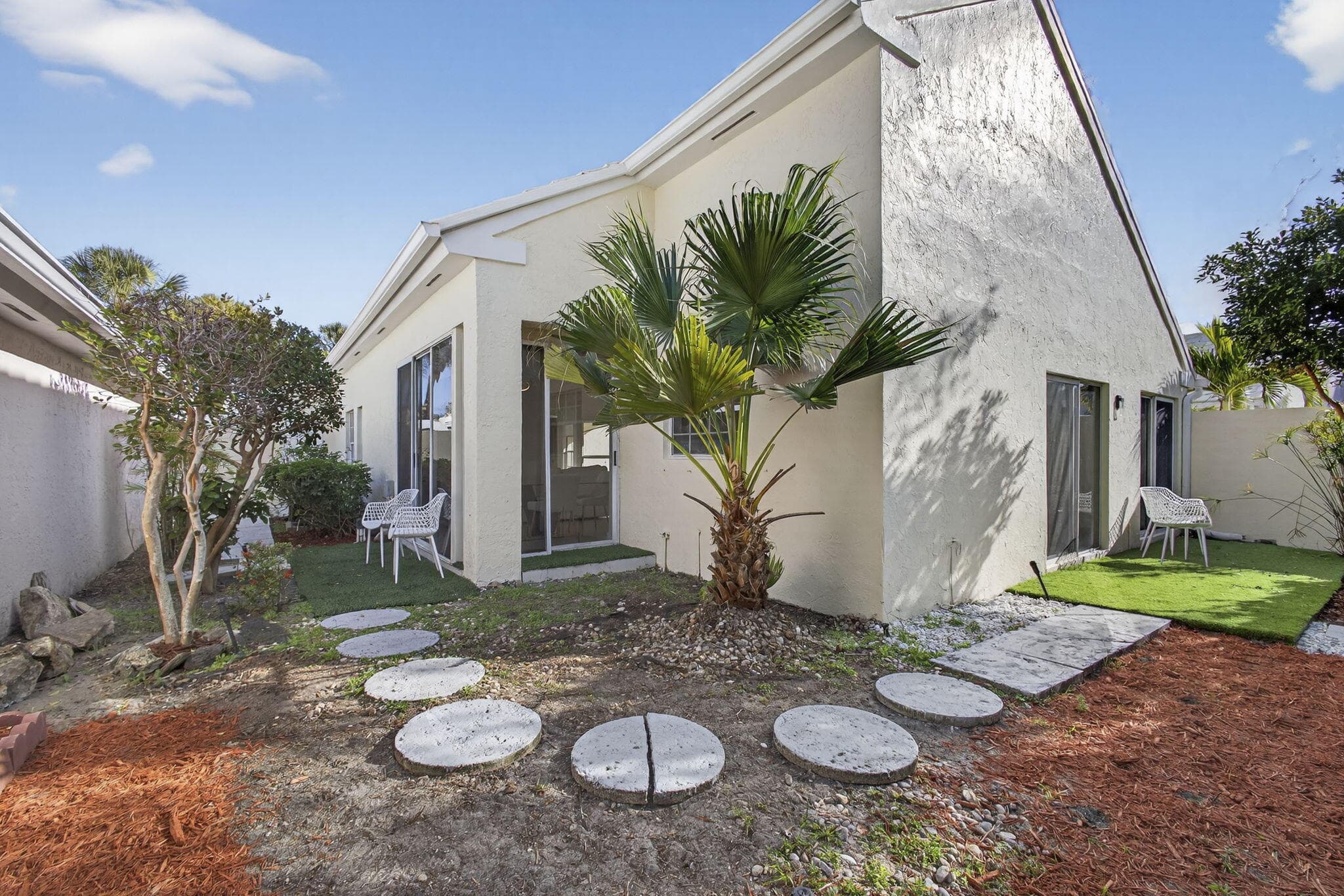 18 Selby Lane, Palm Beach Gardens, FL 33418 — photo 54 of 82