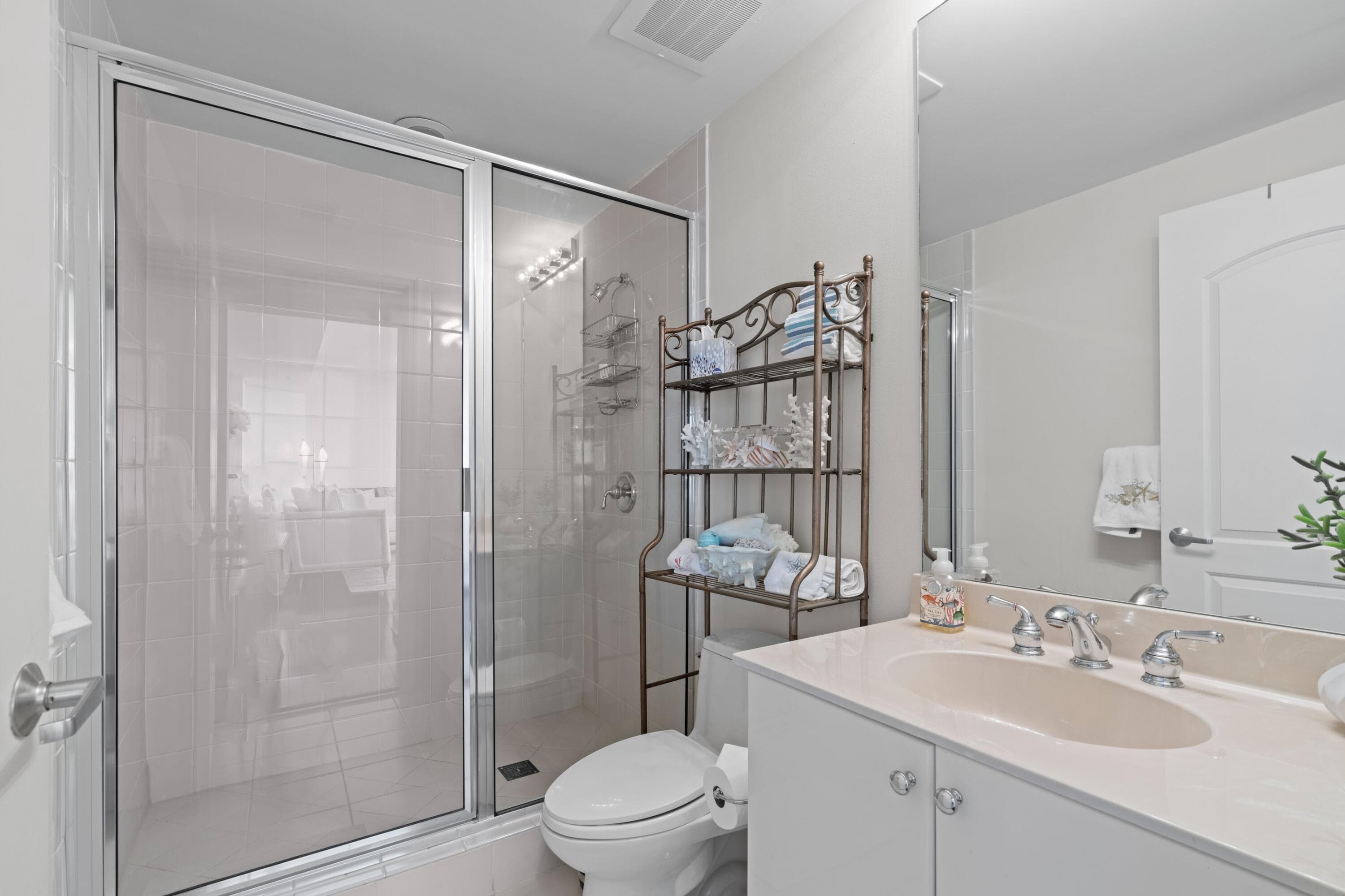 801 S Olive Avenue 1402, West Palm Beach, FL 33401 — photo 17 of 24