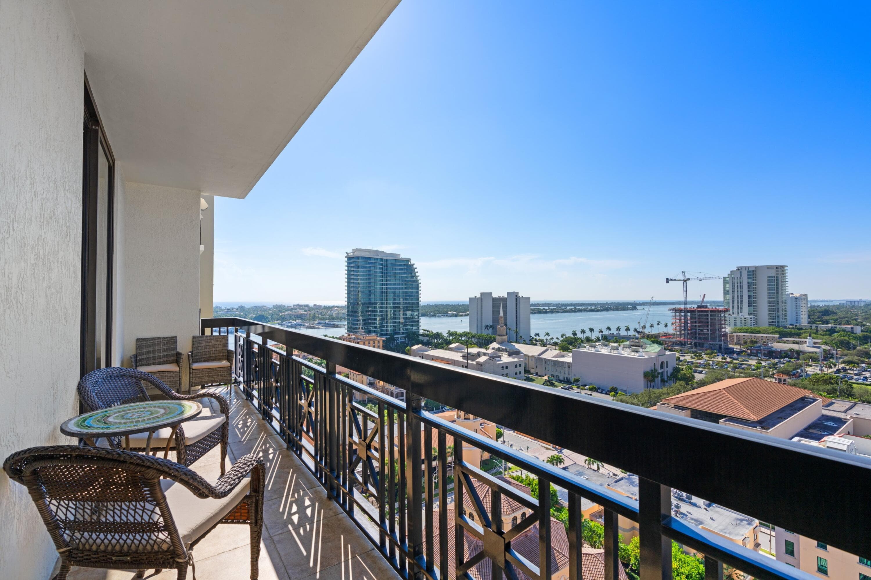 801 S Olive Avenue 1402, West Palm Beach, FL 33401 — photo 11 of 24
