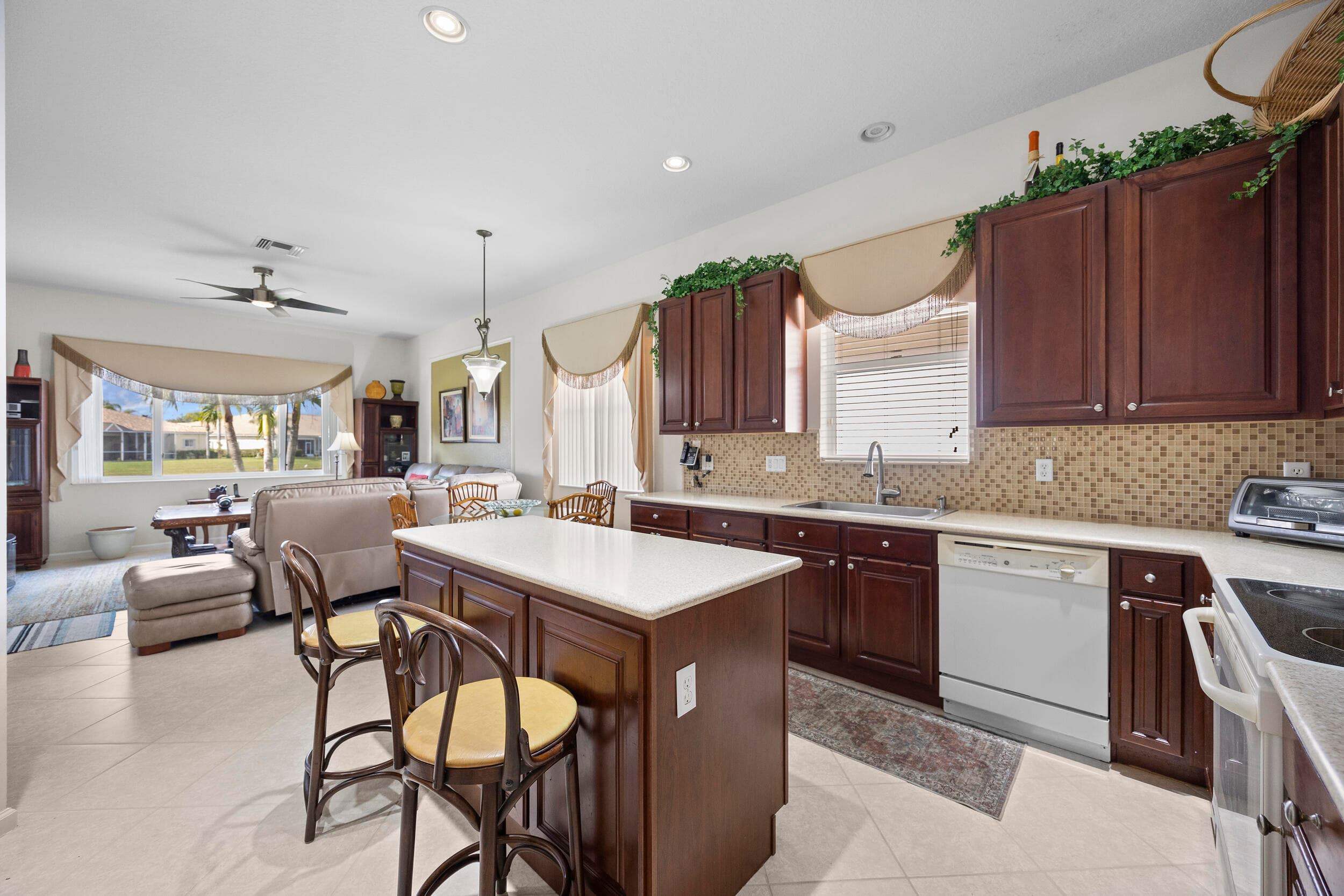 2315 Sailfish Cove Dr, West Palm Beach, FL 33411 — photo 32 of 88