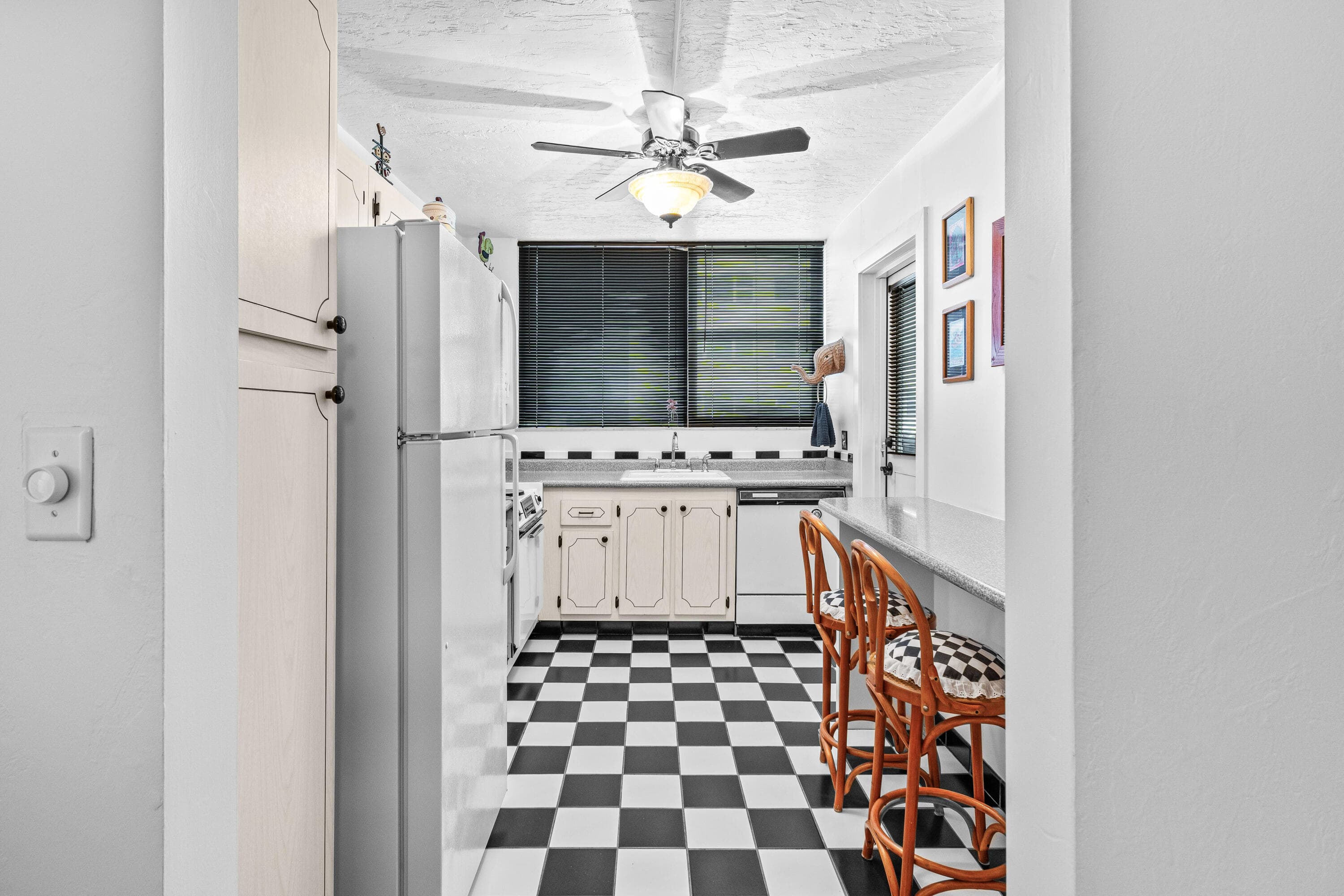 1237 Hillsboro Mile 101, Hillsboro Beach, FL 33062 — photo 4 of 22