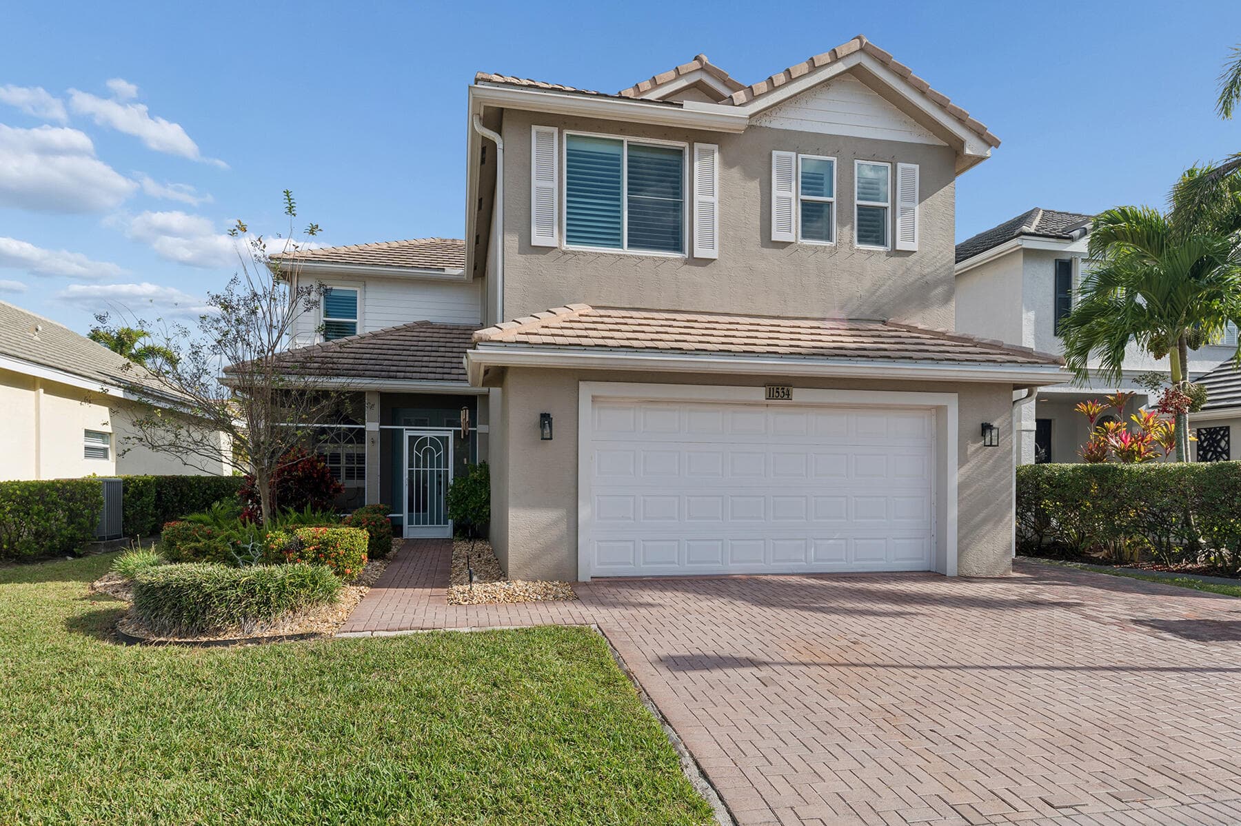 11534 SW Glengarry Court, Port St. Lucie, FL 34987 — photo 1 of 32