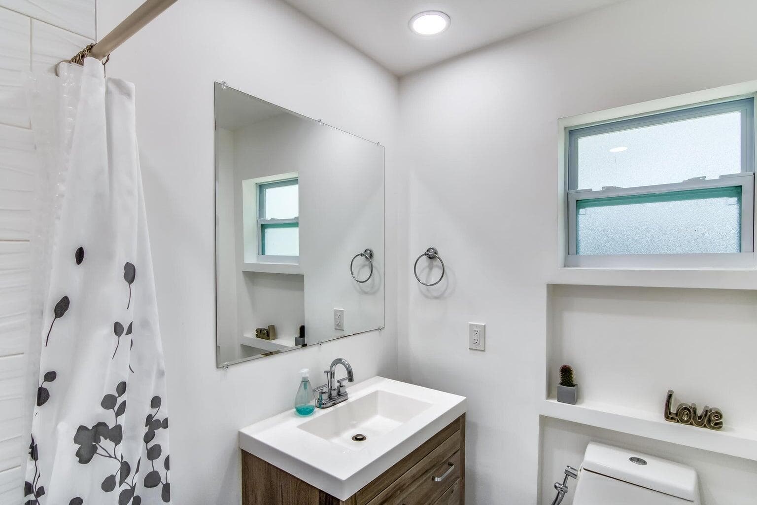 8 Wellesley Drive, Lake Worth Beach, FL 33460 — photo 11 of 16