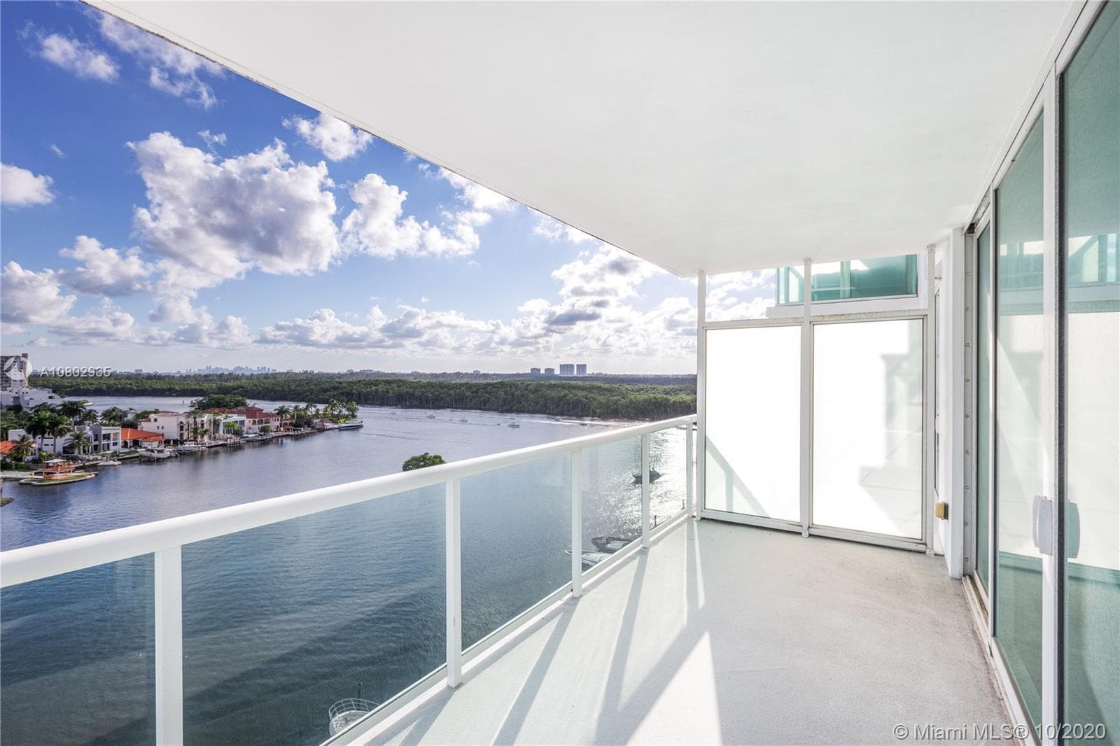 400 Sunny Isles Boulevard 1022, Sunny Isles Beach, FL 33160 — photo 5 of 34