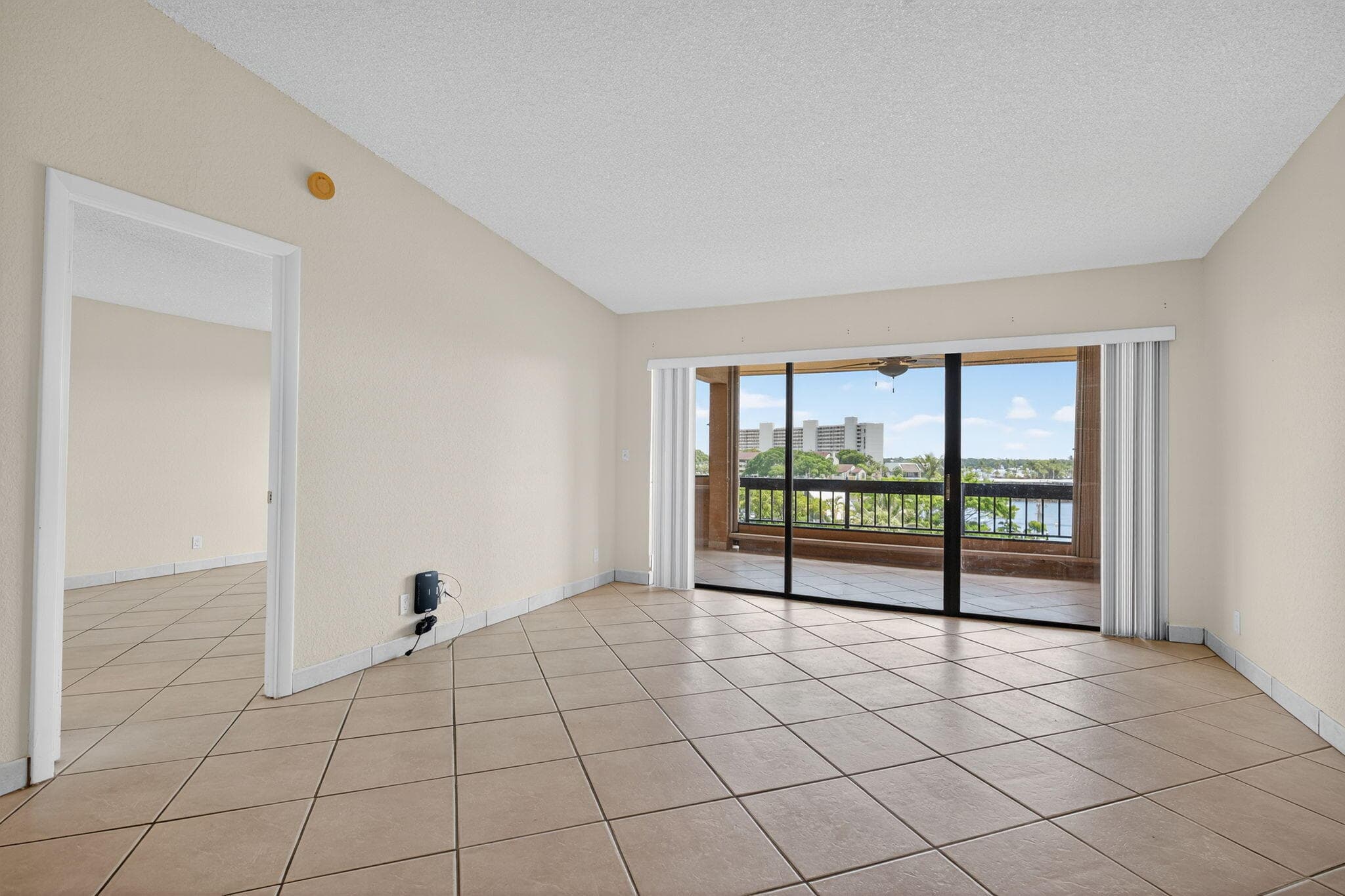 1030 Us Highway 1 413, North Palm Beach, FL 33408 — photo 12 of 48