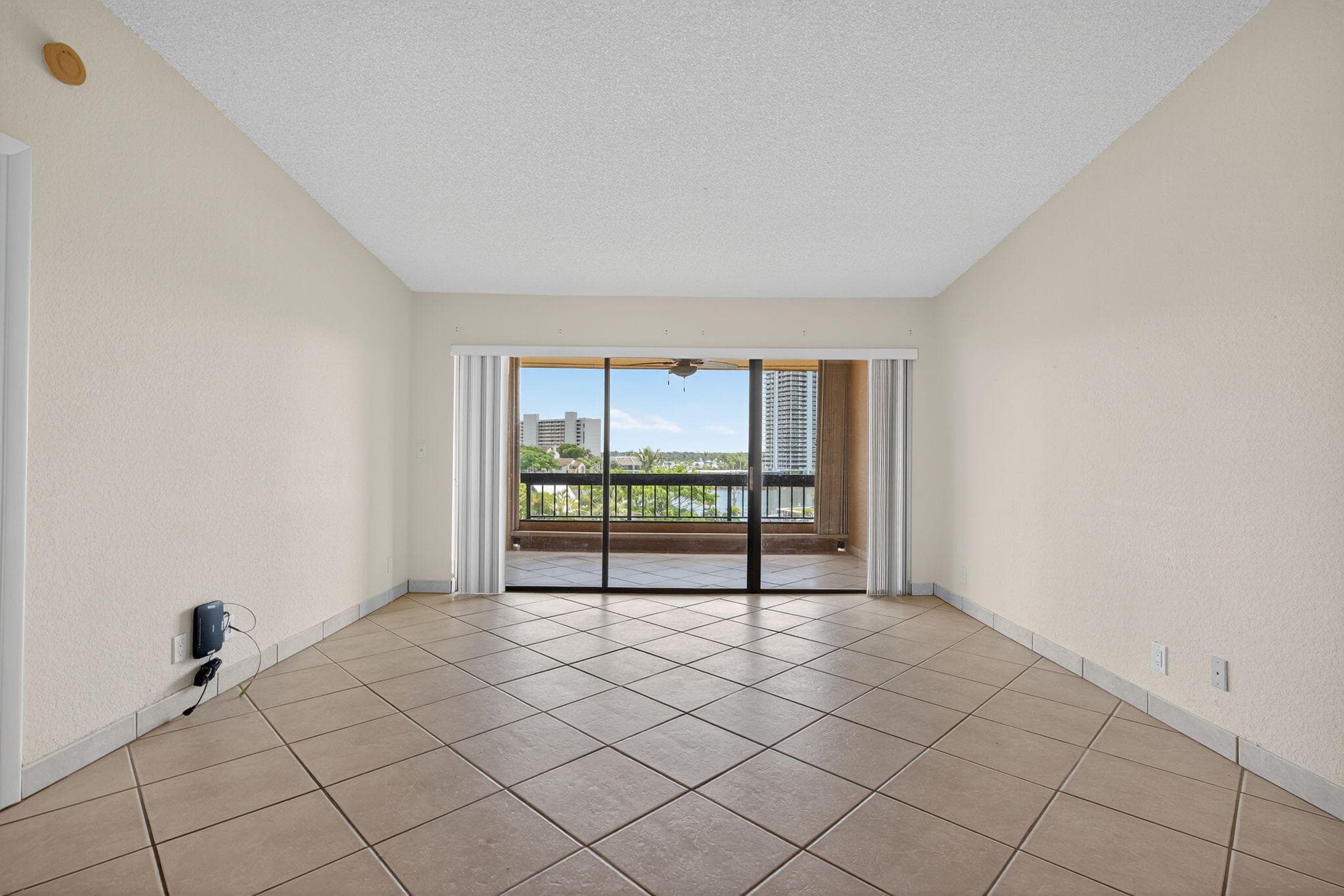 1030 Us Highway 1 413, North Palm Beach, FL 33408 — photo 13 of 48