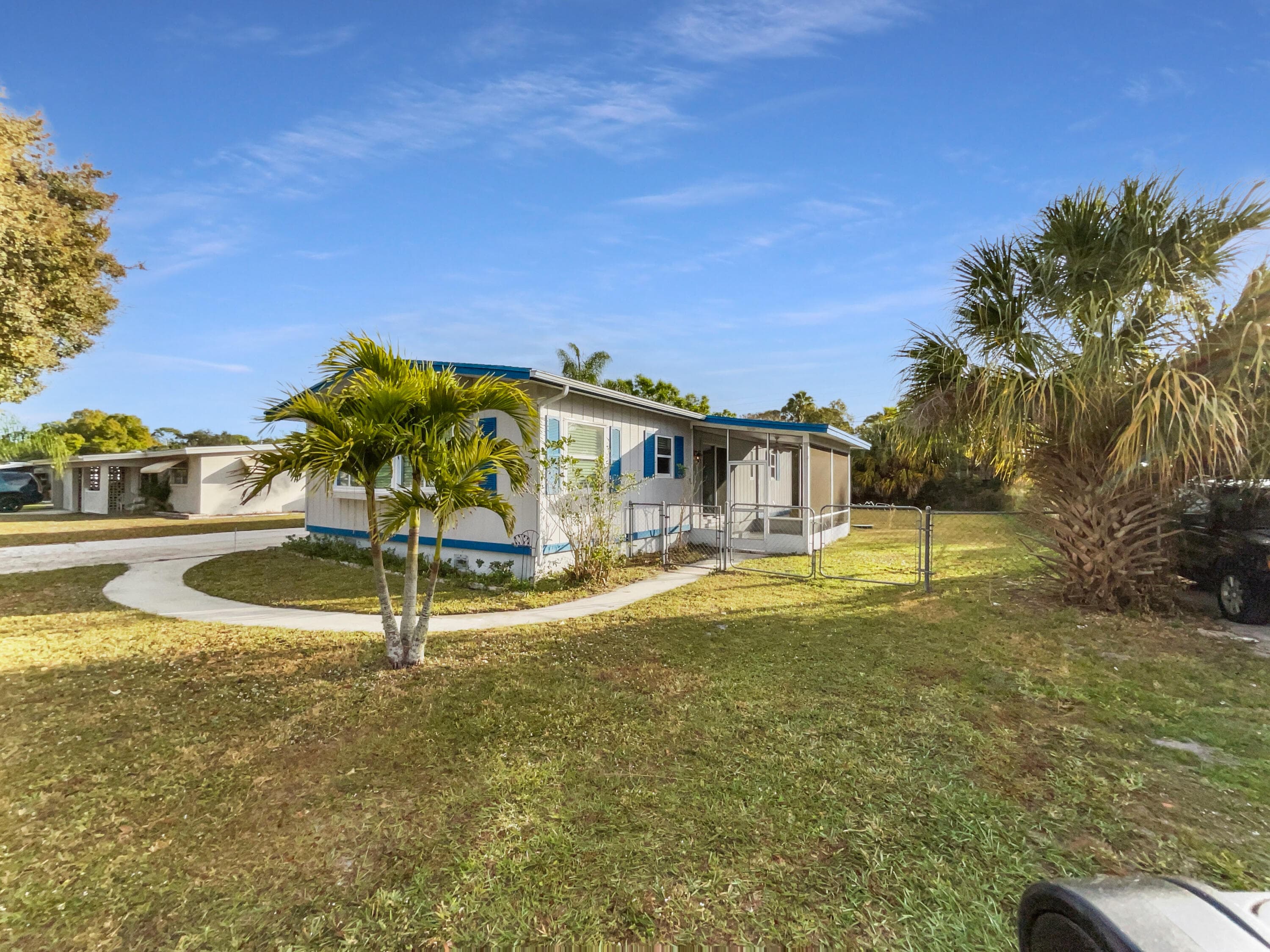 409 Coconut Avenue E, Port St. Lucie, FL 34952 — photo 5 of 30