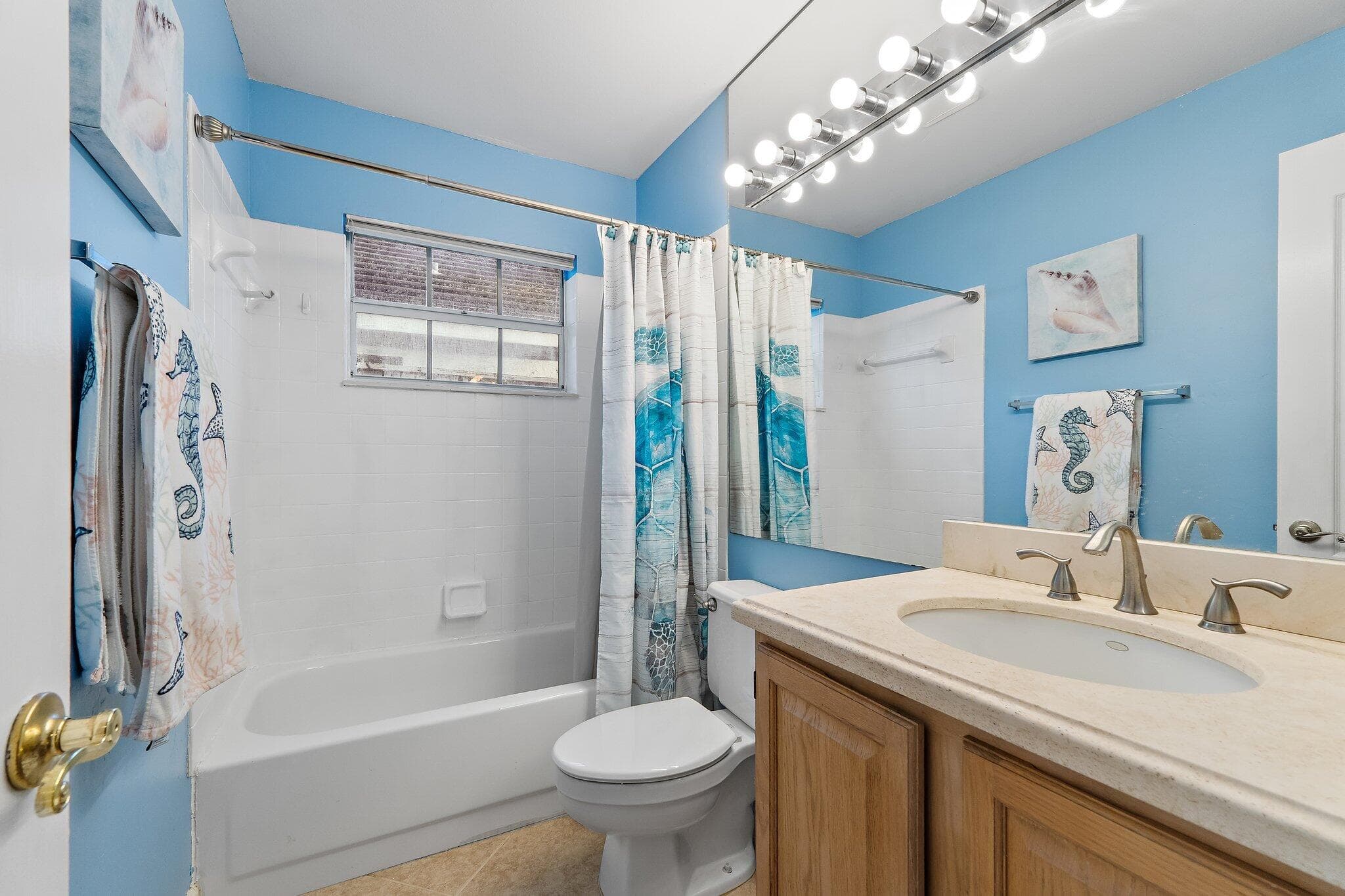 11 Admirals Court, Palm Beach Gardens, FL 33418 — photo 23 of 48