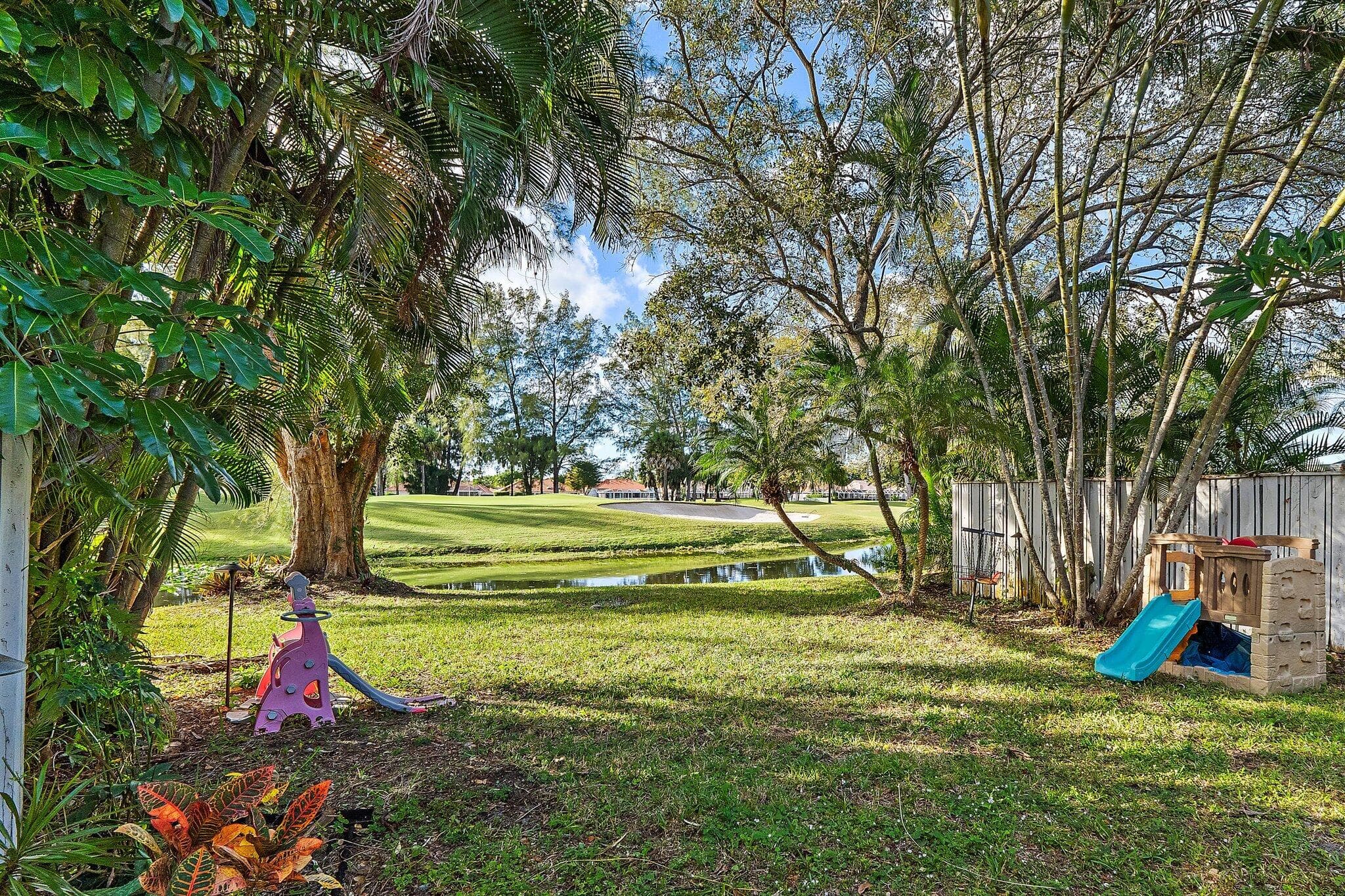 11 Admirals Court, Palm Beach Gardens, FL 33418 — photo 27 of 48