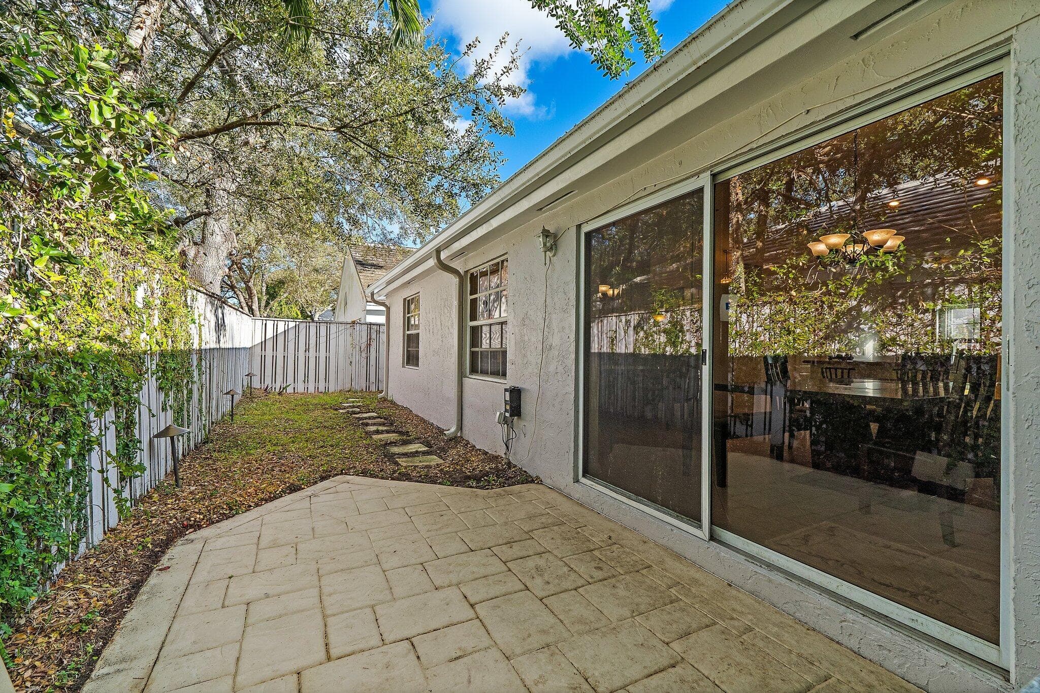 11 Admirals Court, Palm Beach Gardens, FL 33418 — photo 33 of 48