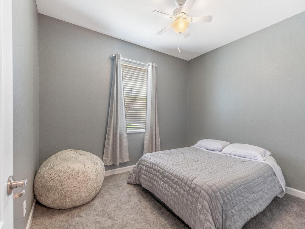 1786 Berkshire Circle SW, Vero Beach, FL 32968 — photo 18 of 37